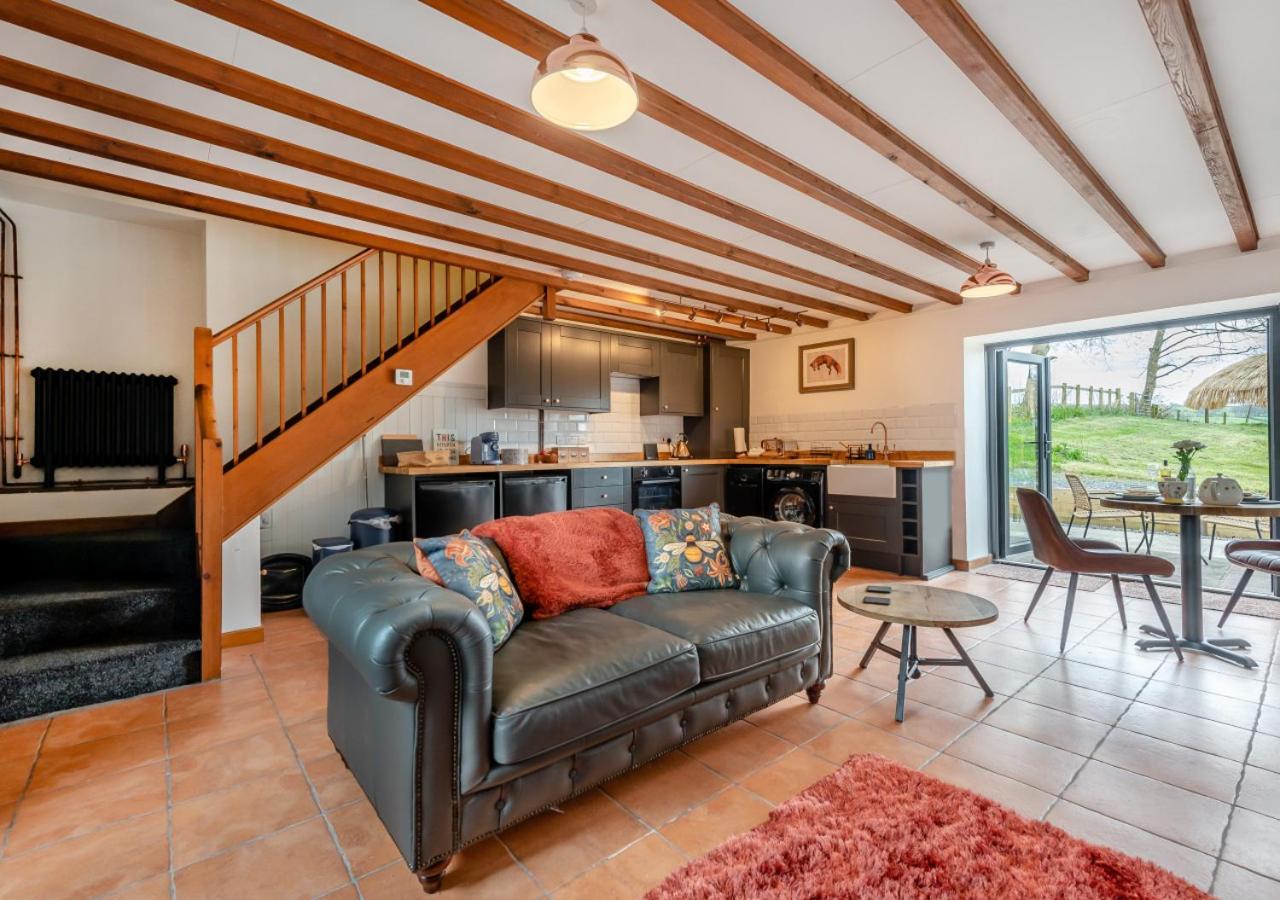 One-Bedroom House photo 1