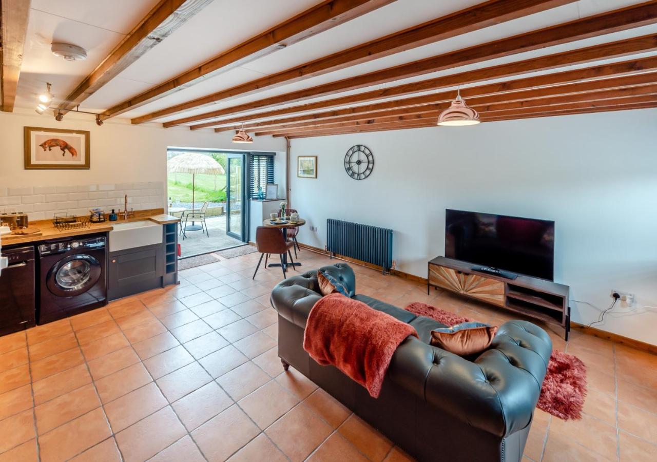 One-Bedroom House photo 2