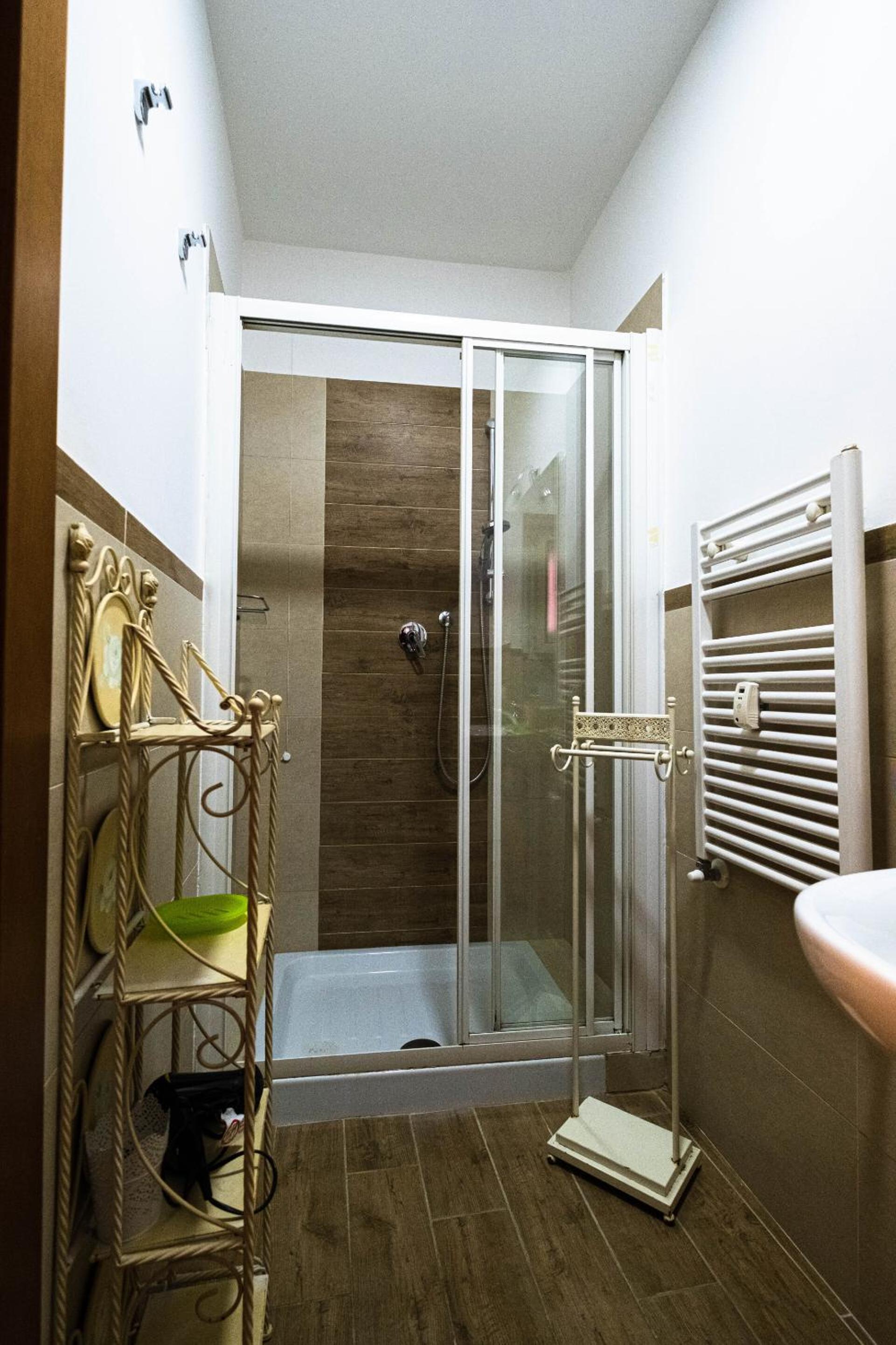 Economy Double Room photo 2
