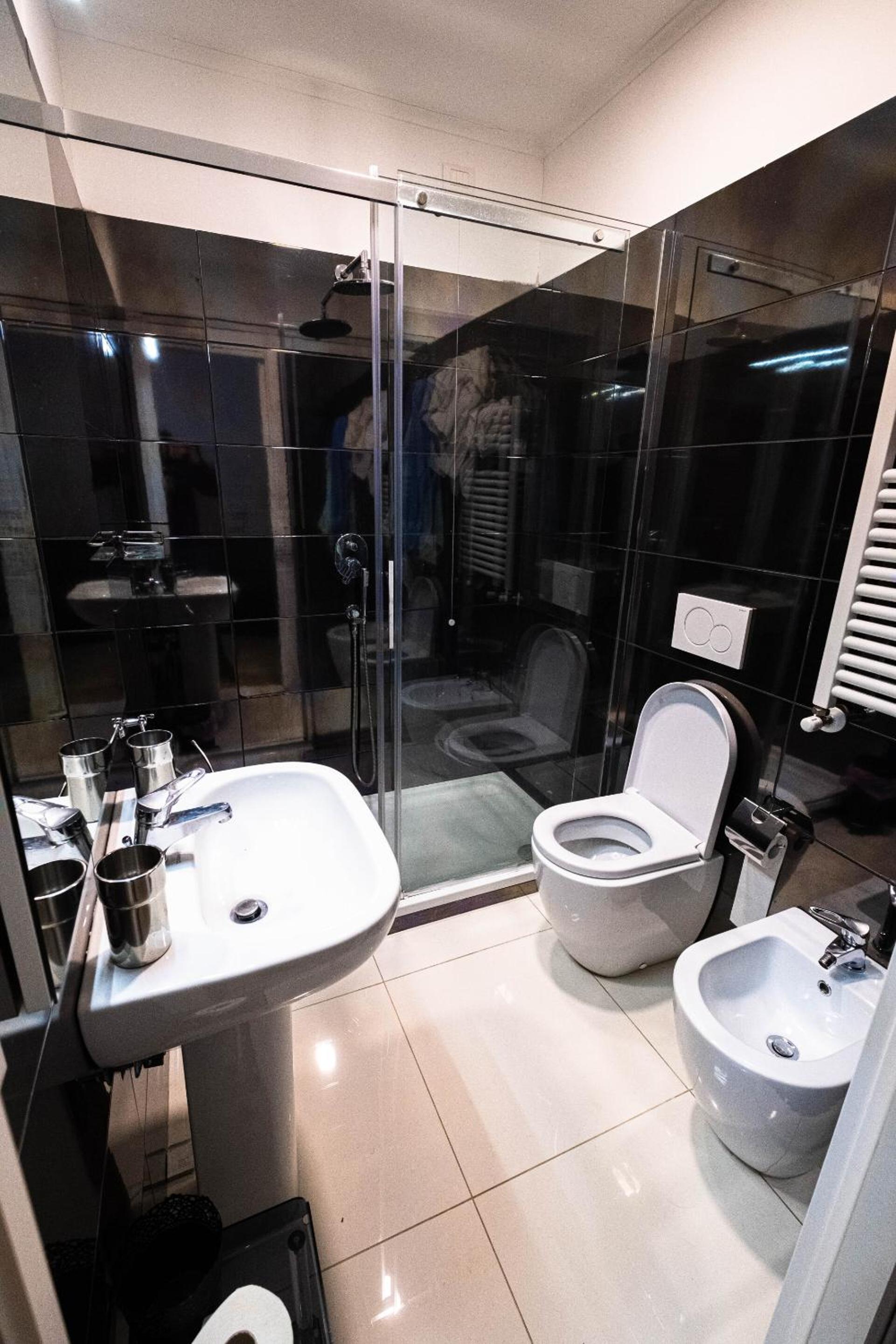 Quadruple Room with Private Bathroom photo 3