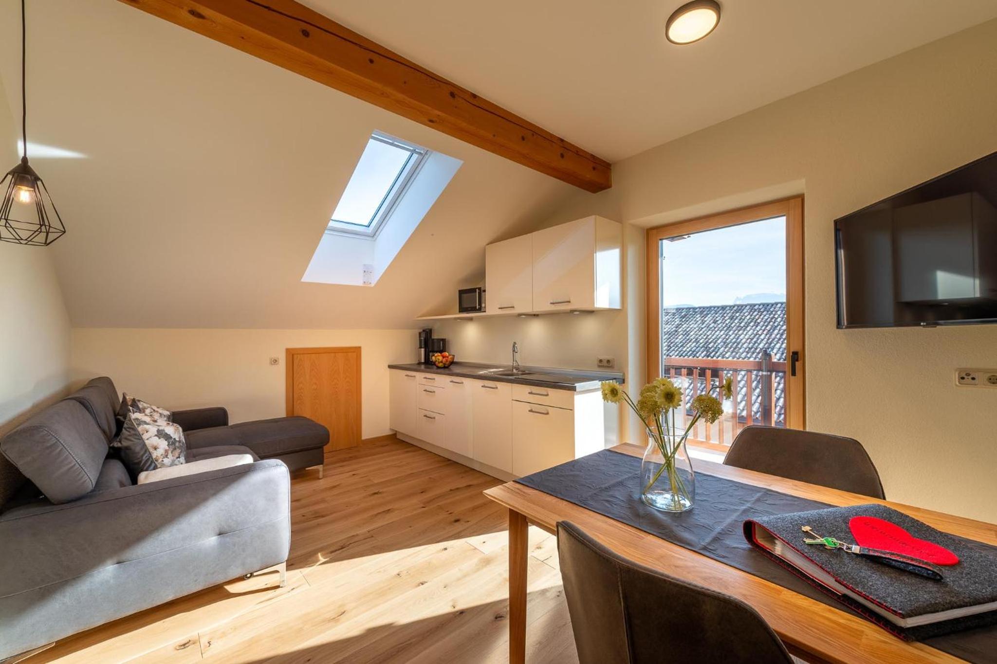 Two-Bedroom Deluxe Apartment with Garden View photo 1