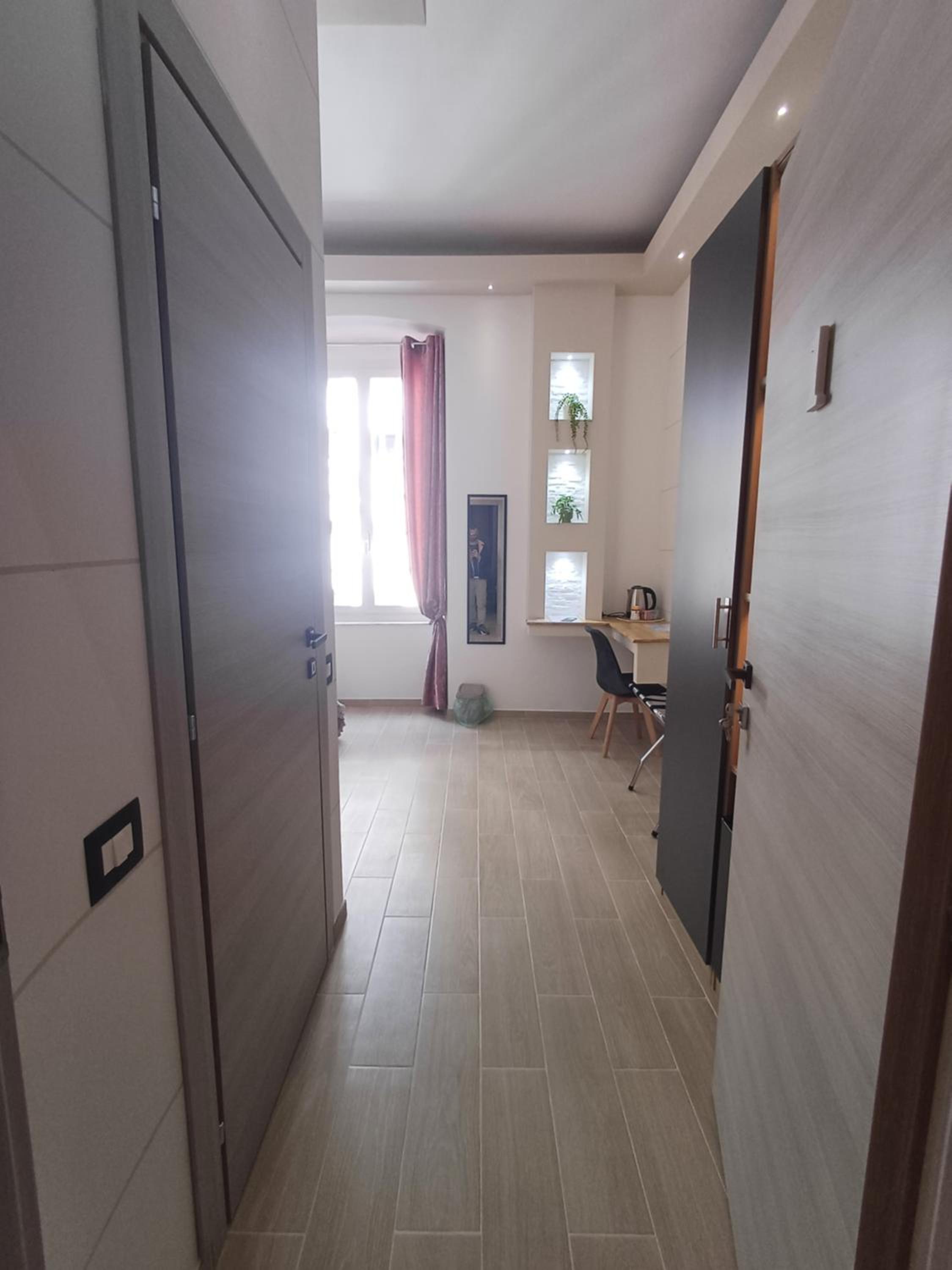Deluxe Double Room with Shower