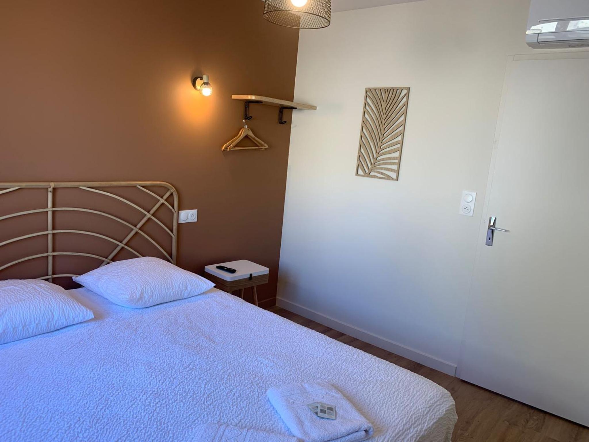 Two-Bedroom Apartment - Photo 9