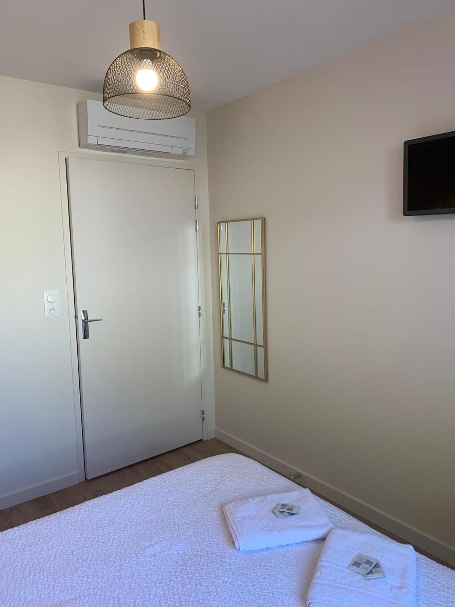 Two-Bedroom Apartment - Photo 7