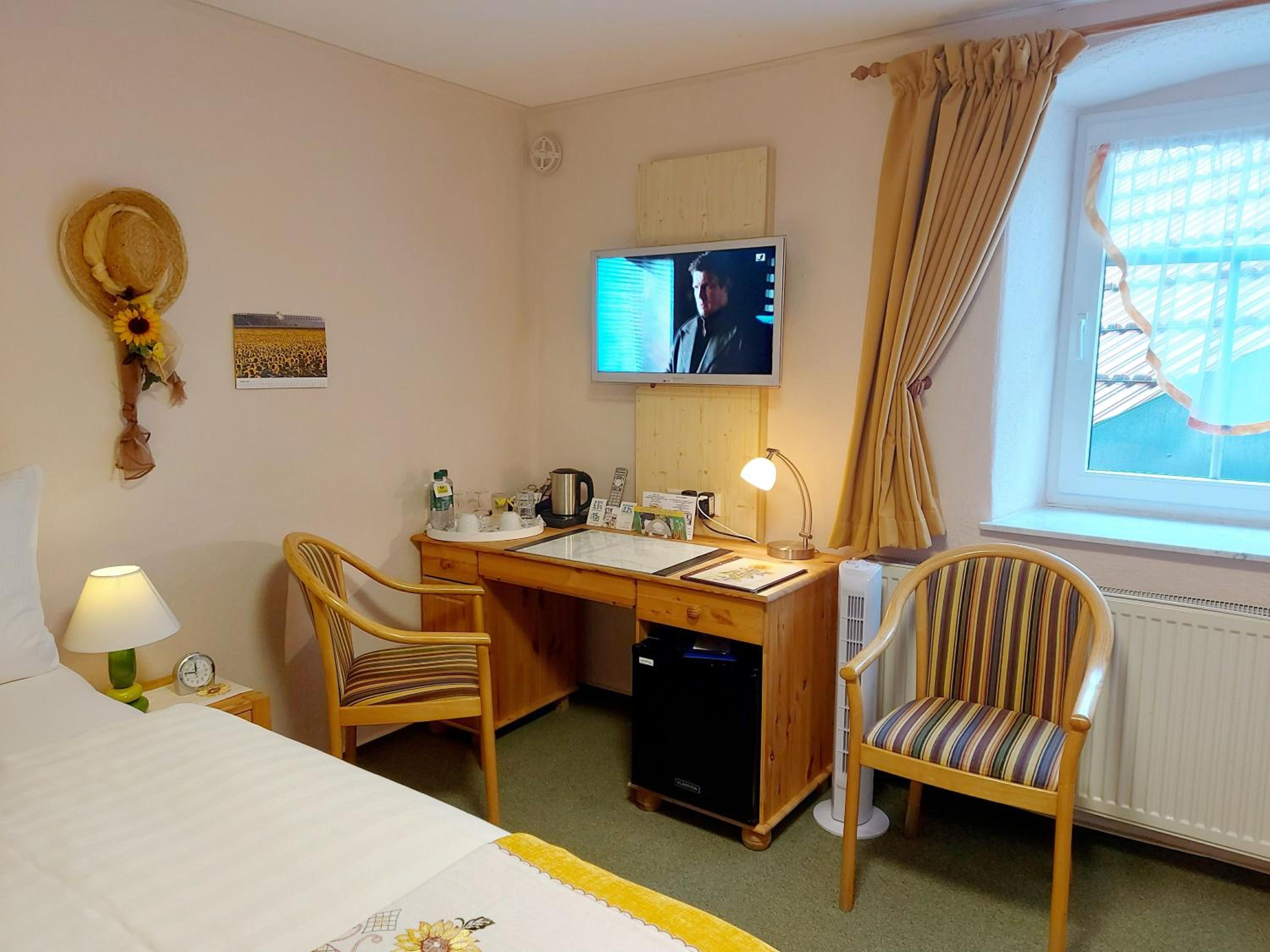Small Double Room photo 2