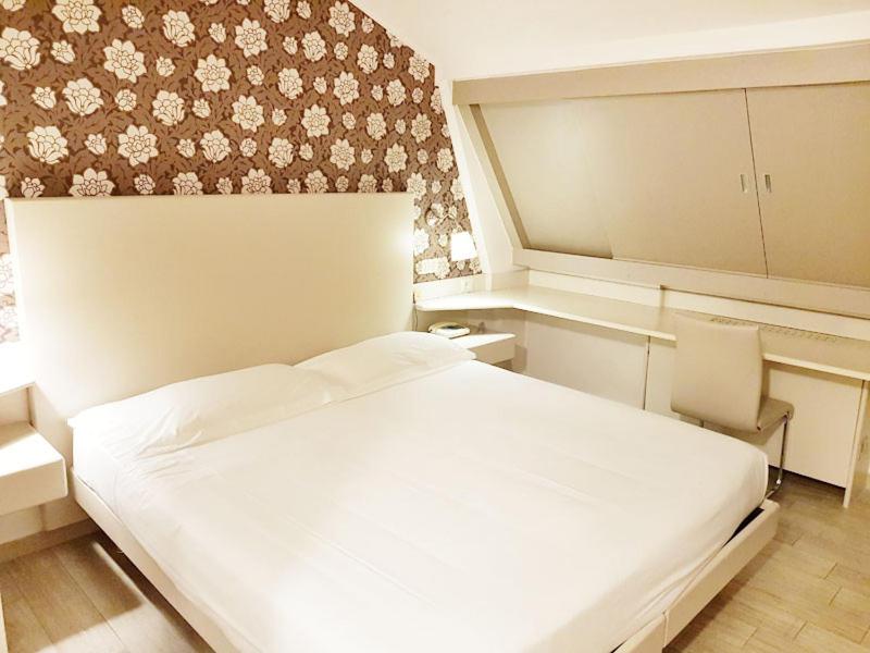 Budget Double or Twin Room - Photo 2