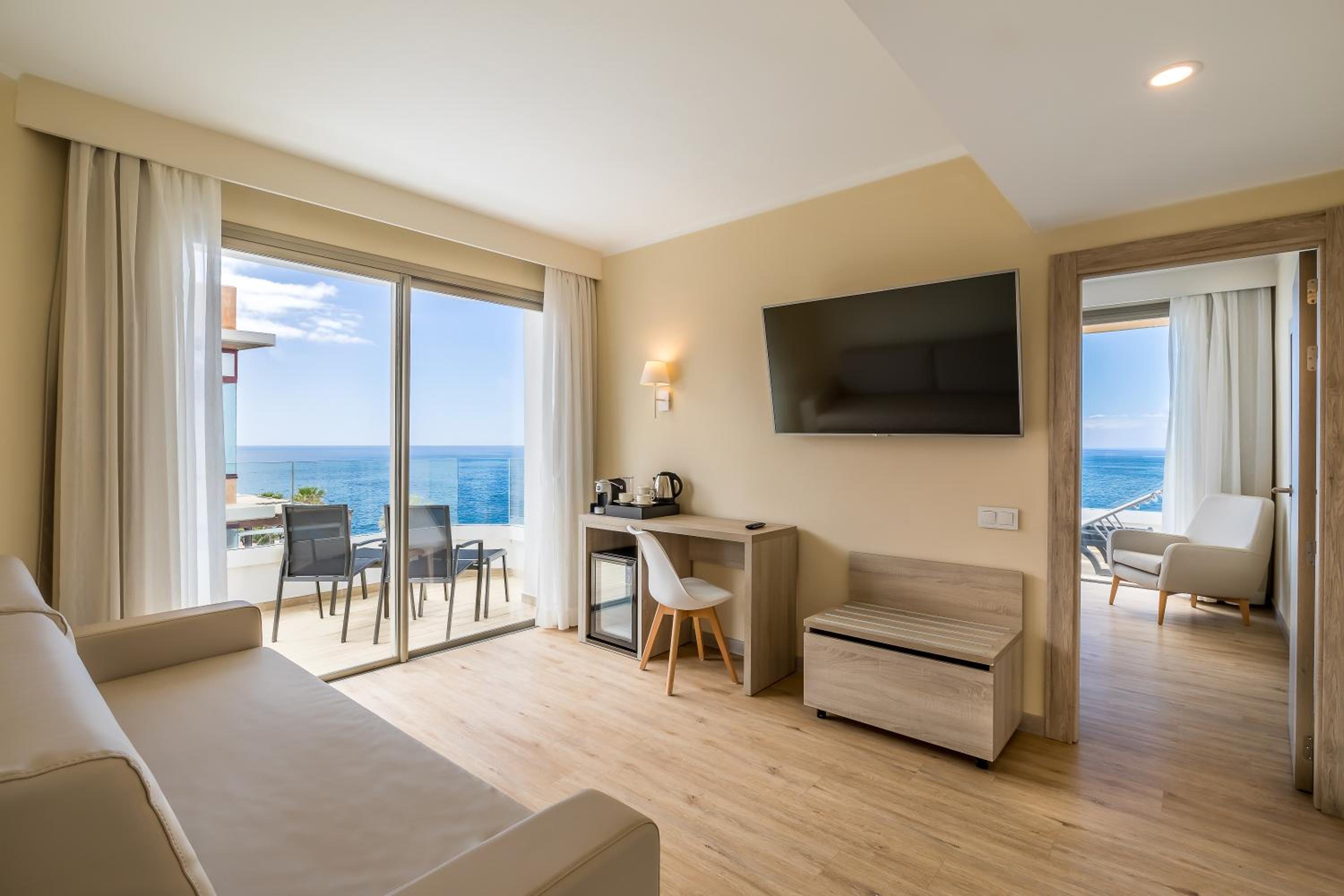 Junior Suite with Sea View