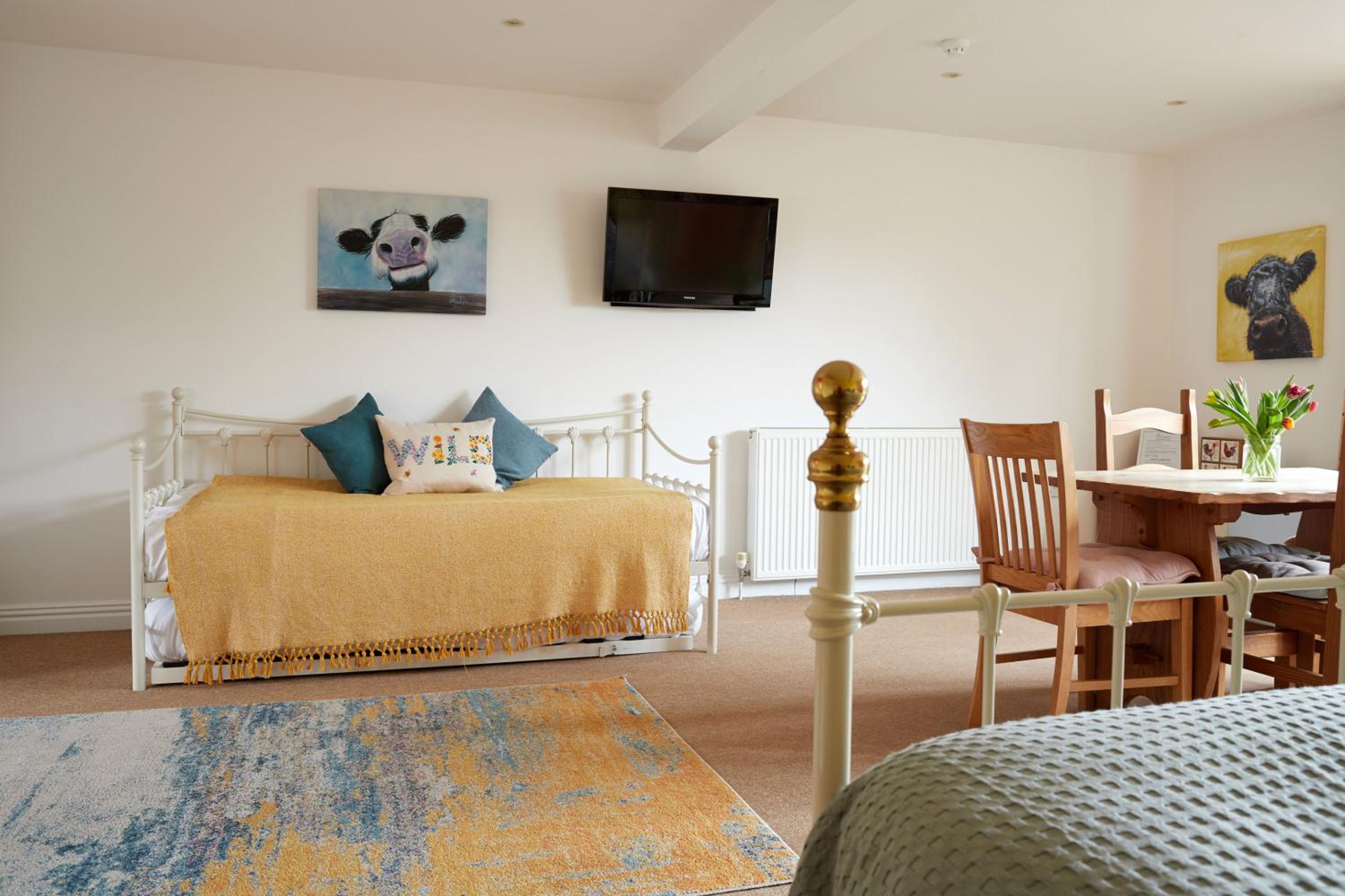 Superior King Room - Photo 11