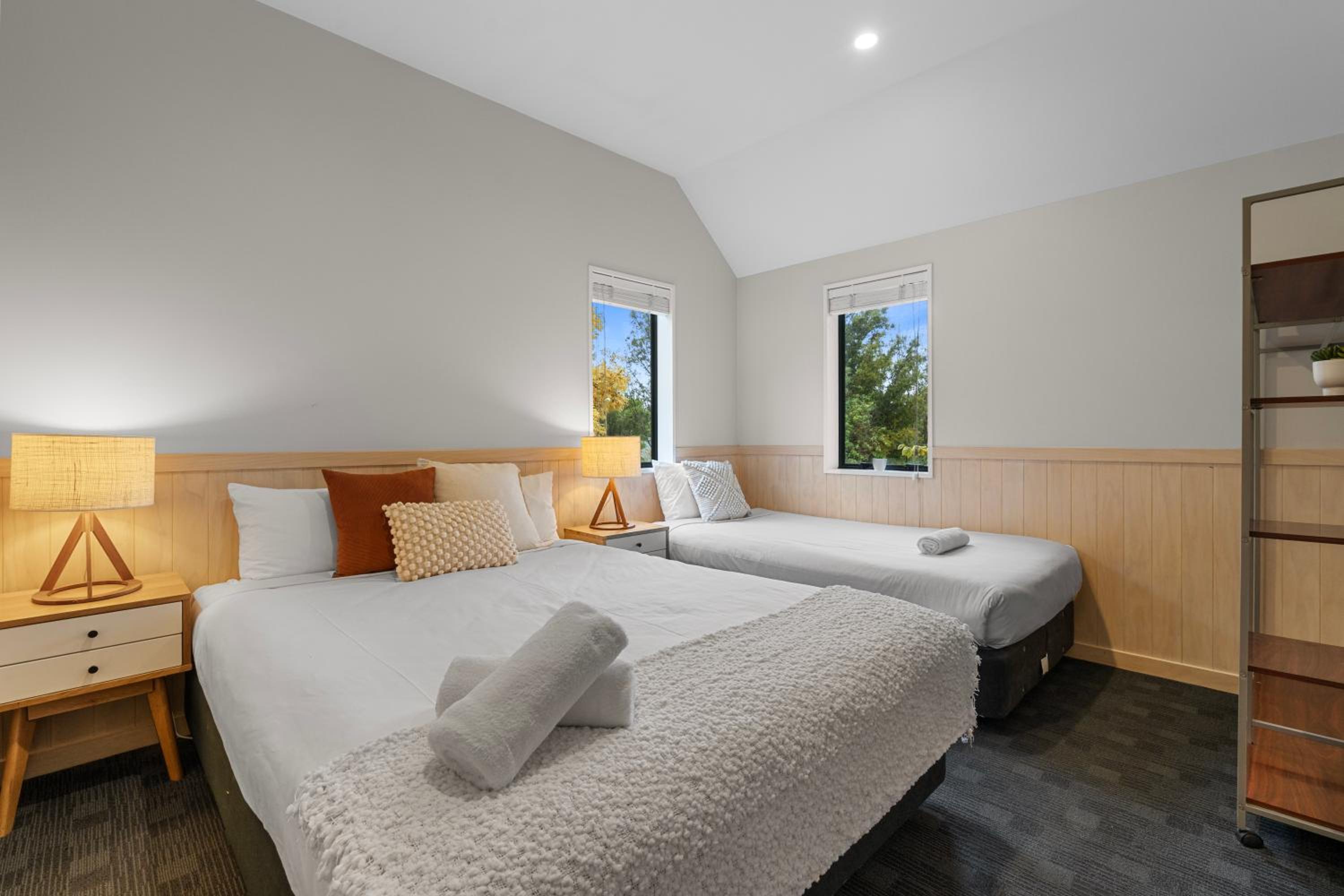 Motel Room - 1 Bedroom (3) - Photo 10