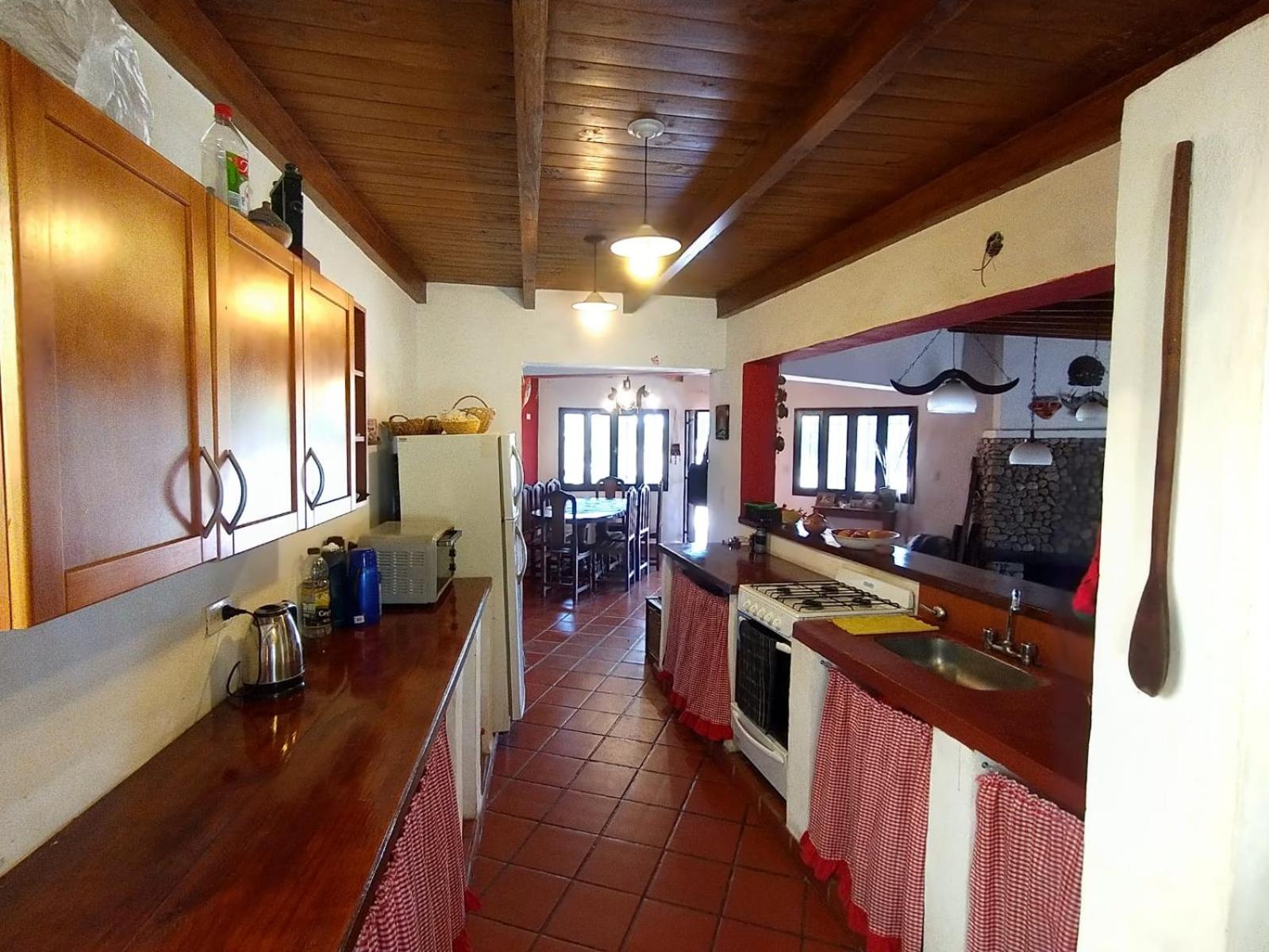 Four-Bedroom House photo 2
