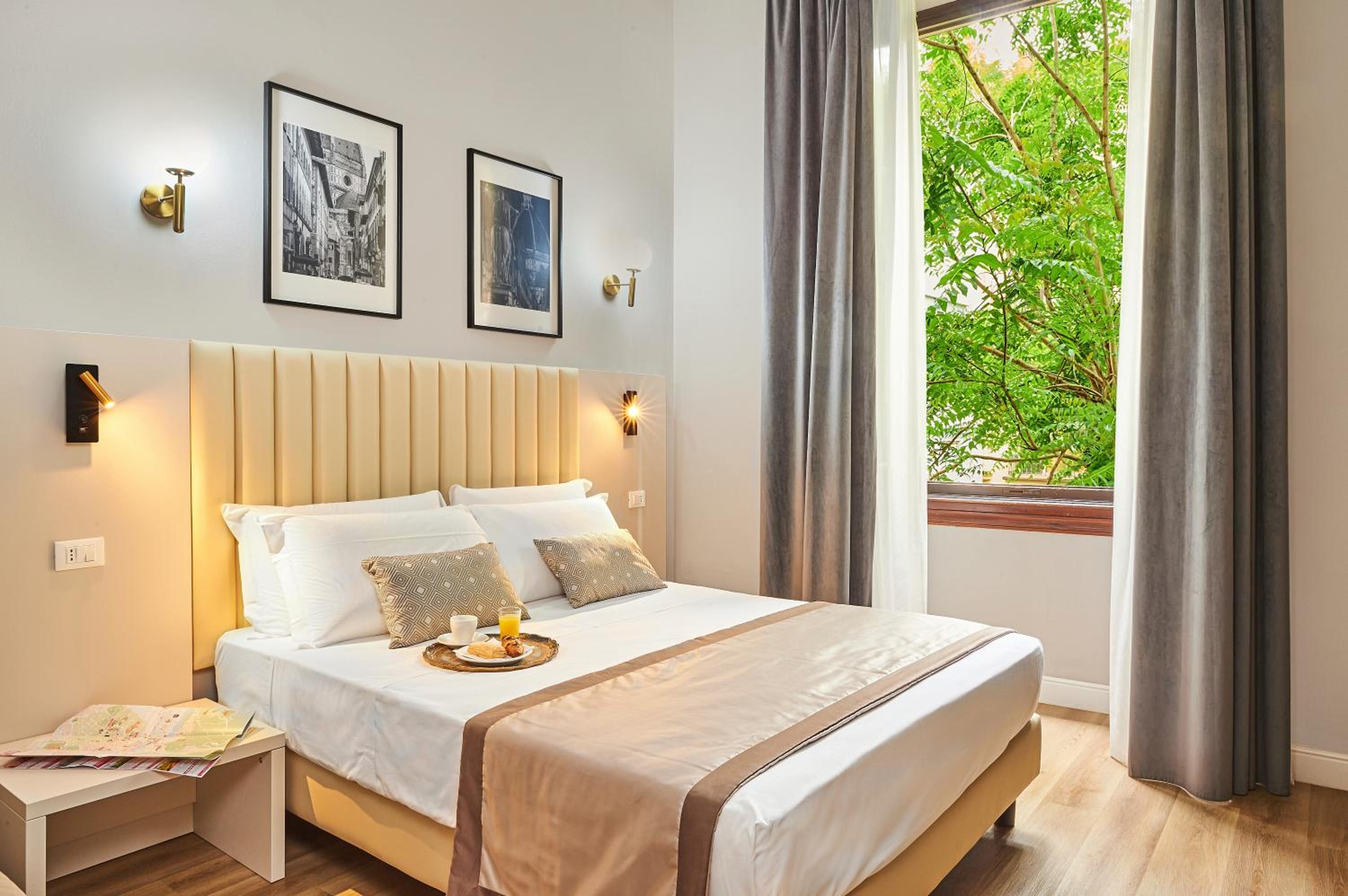 Deluxe Quadruple Room - Photo 6