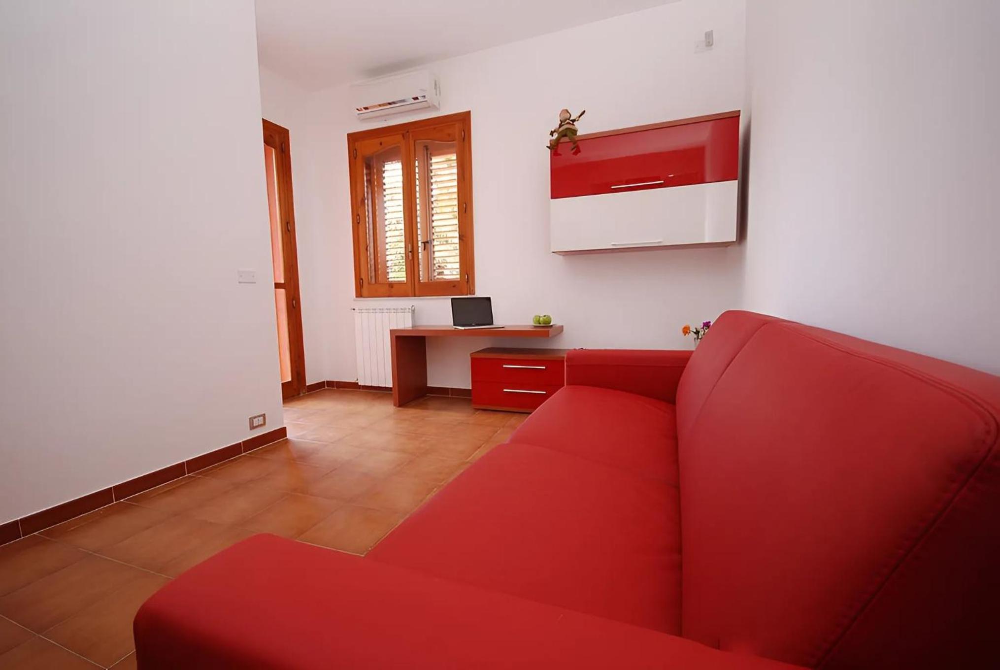 Four-Bedroom Apartment photo 3