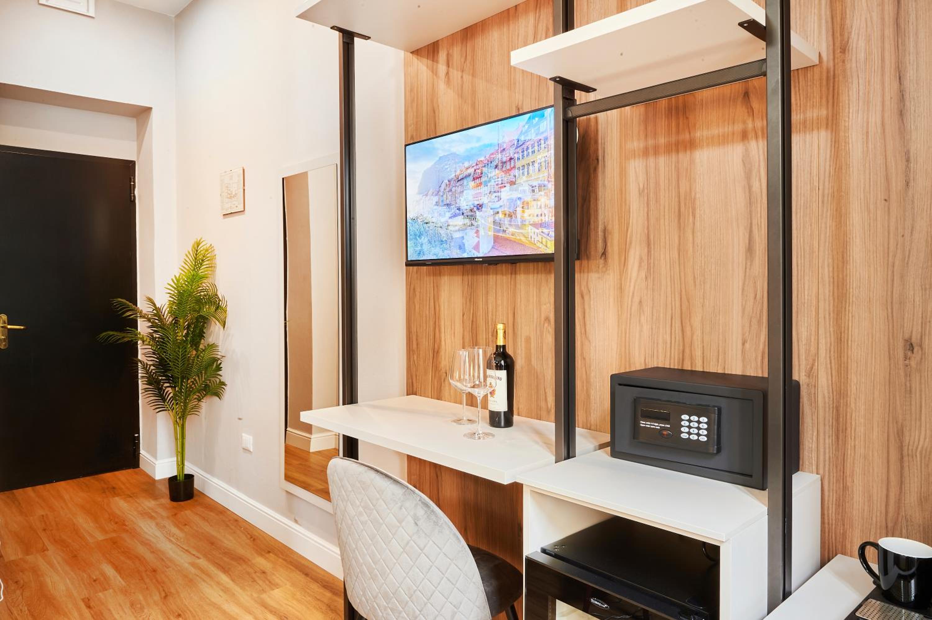 Triple Room - Photo 9