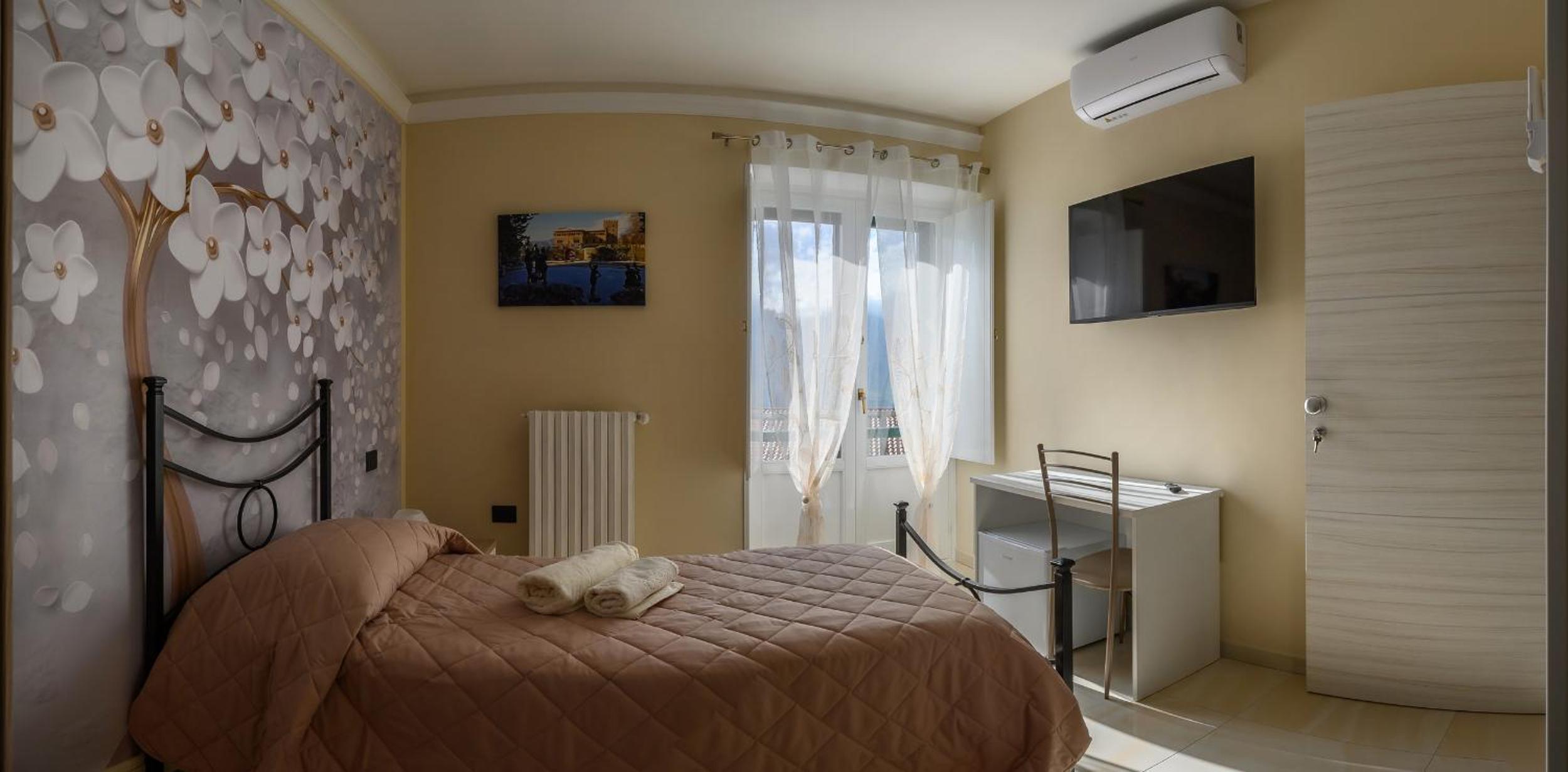 Budget Twin Room photo 3