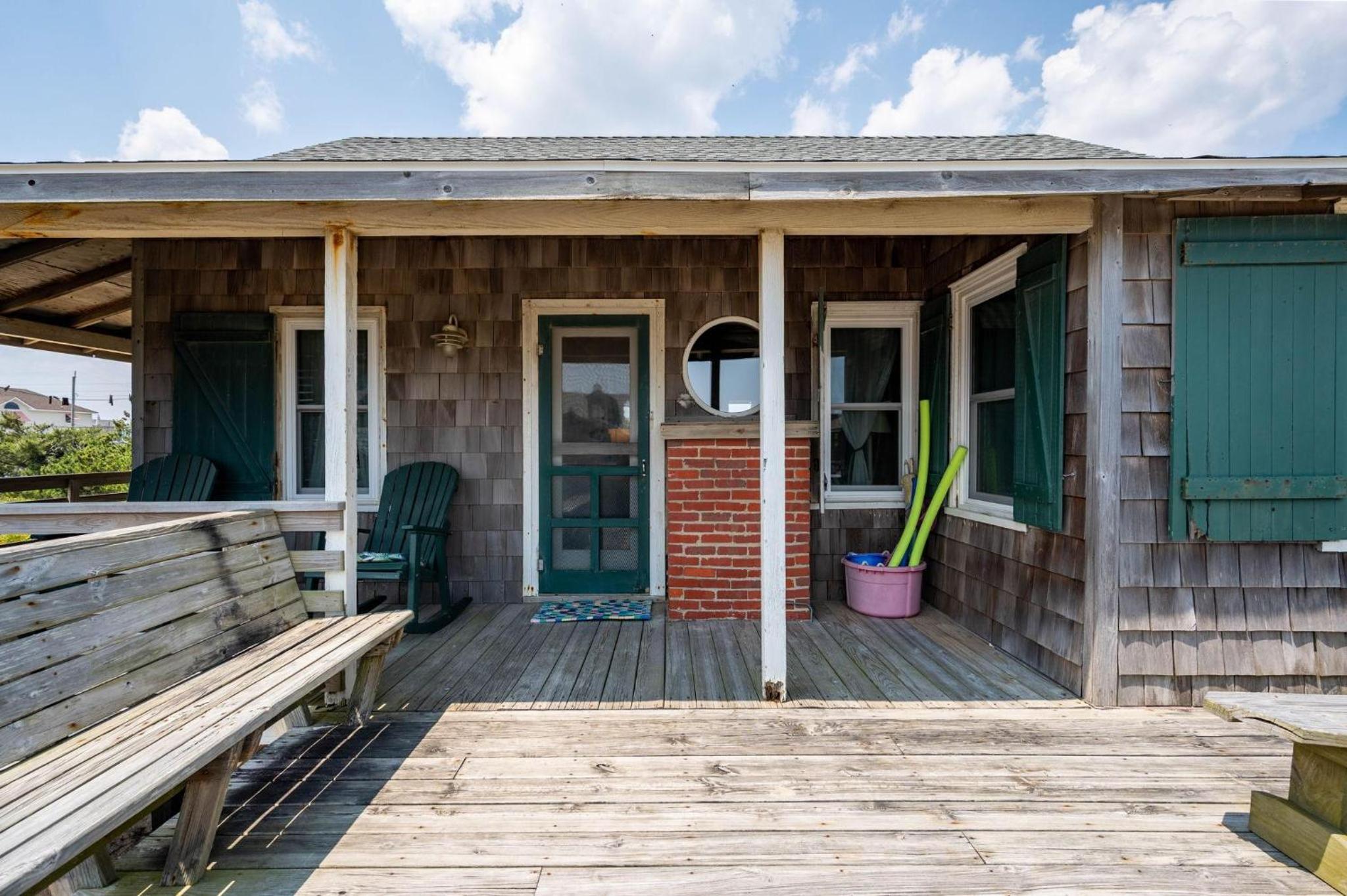 Three-Bedroom House photo 2