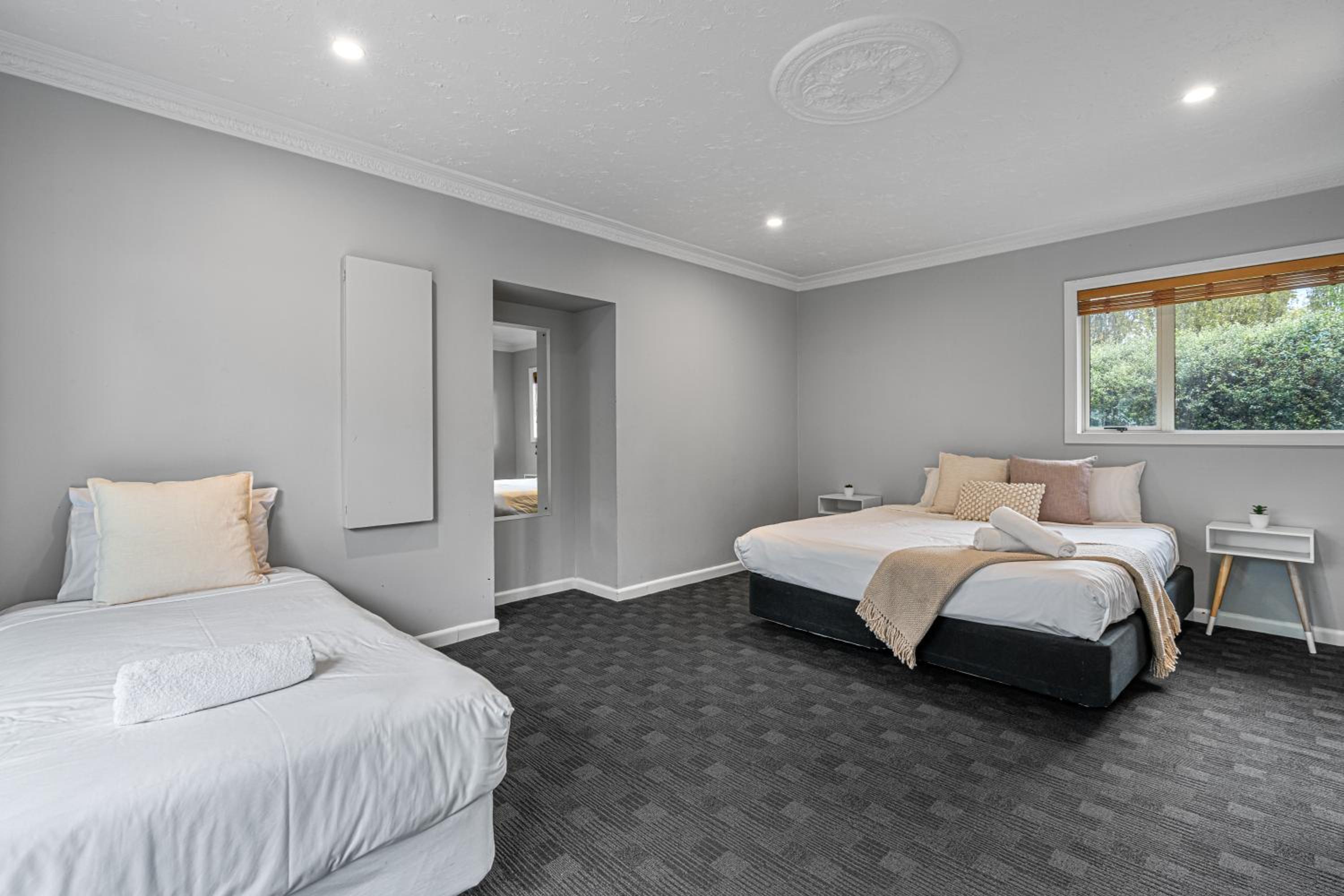 Four-Bedroom House - Photo 6