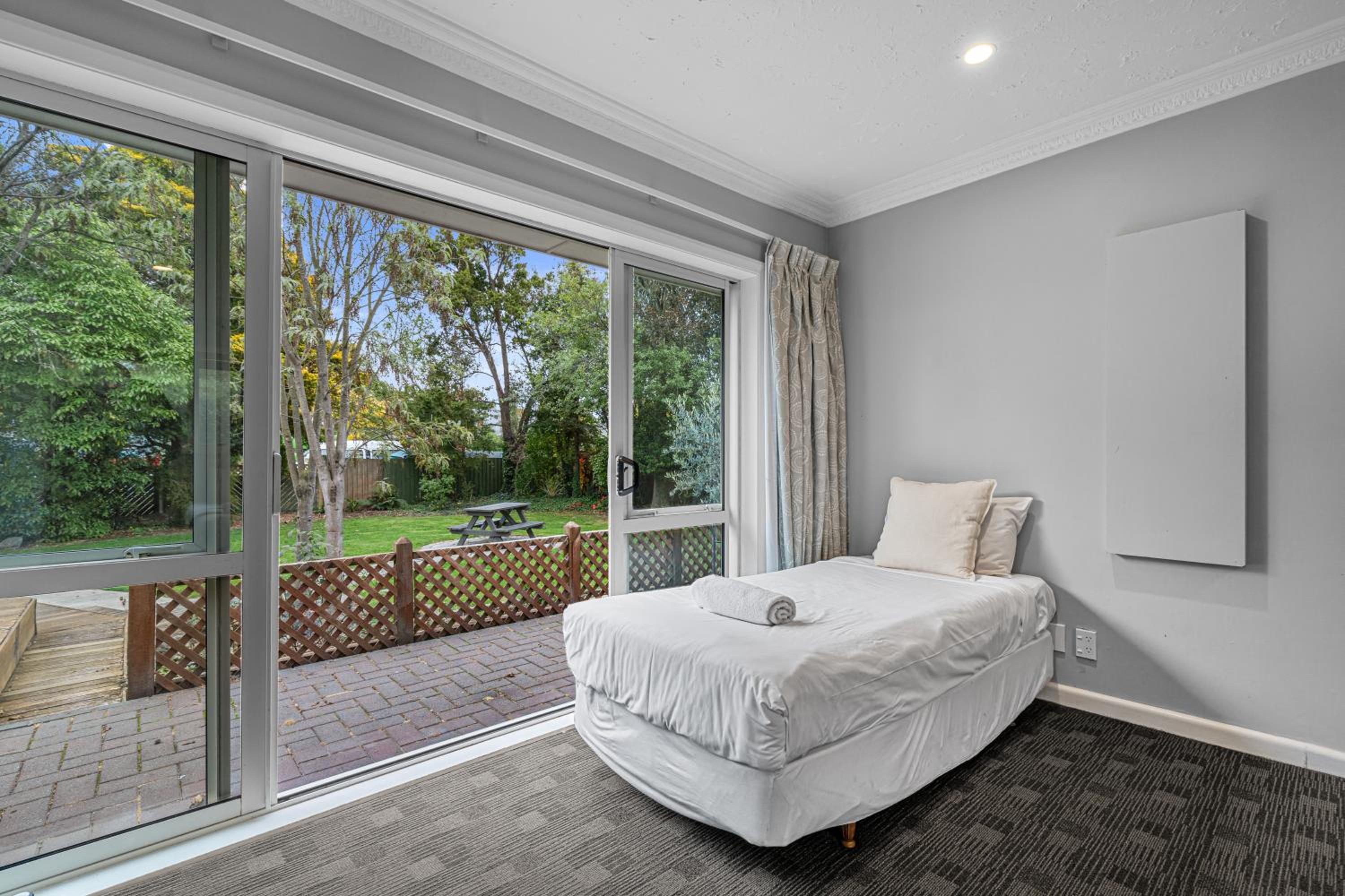 Four-Bedroom House - Photo 11