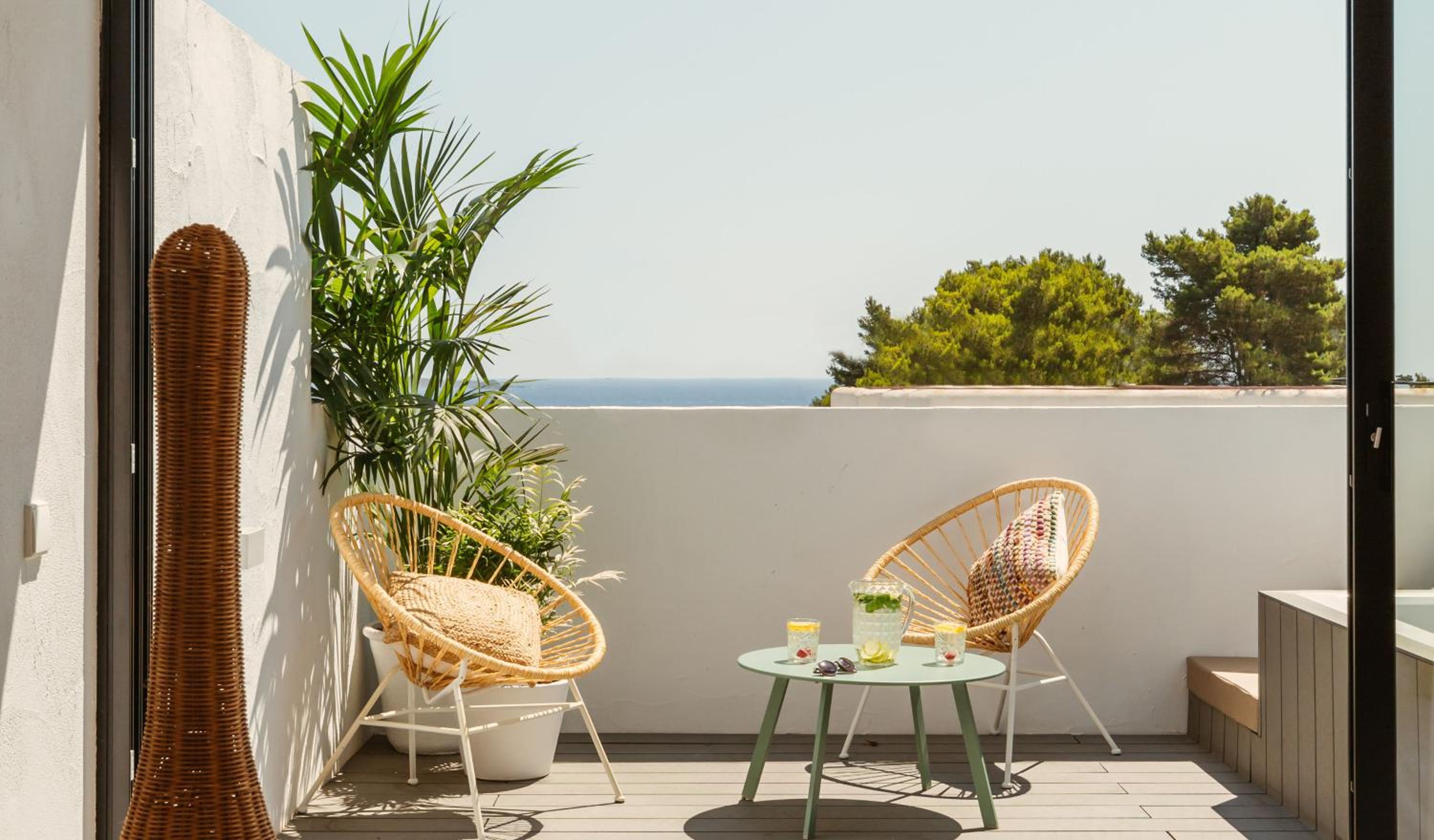 Terrace Room - Photo 2