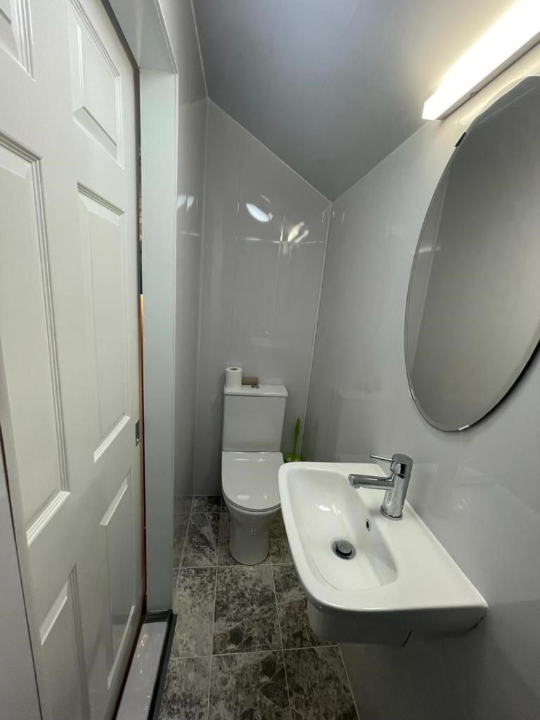Double Room with Private Bathroom photo 1