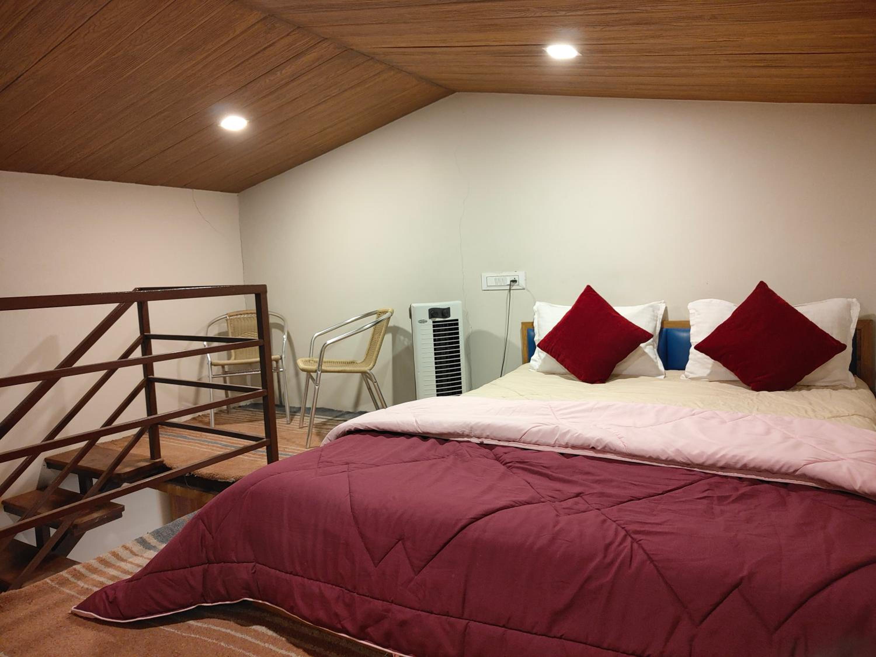 Deluxe Family Suite photo 1