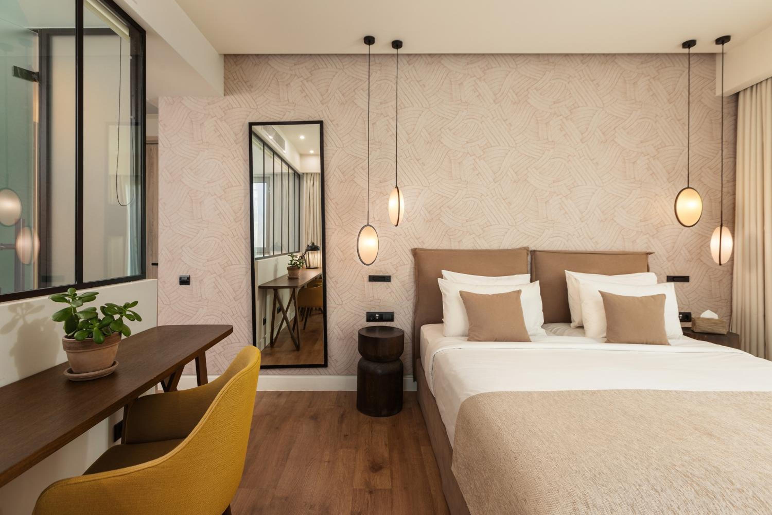 Premium Room with Small Balcony photo 3