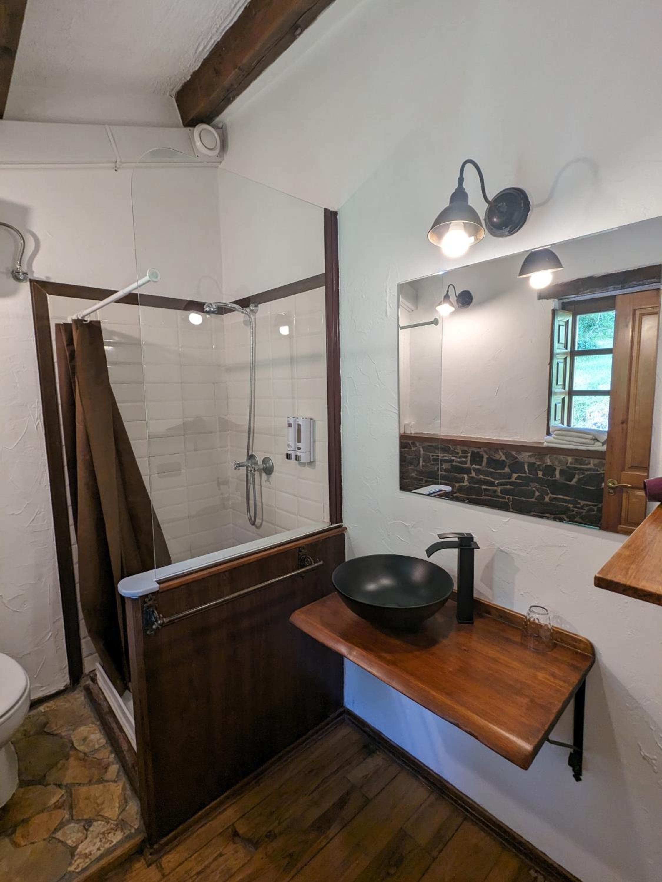 Double Room with Spa Bath - Photo 5