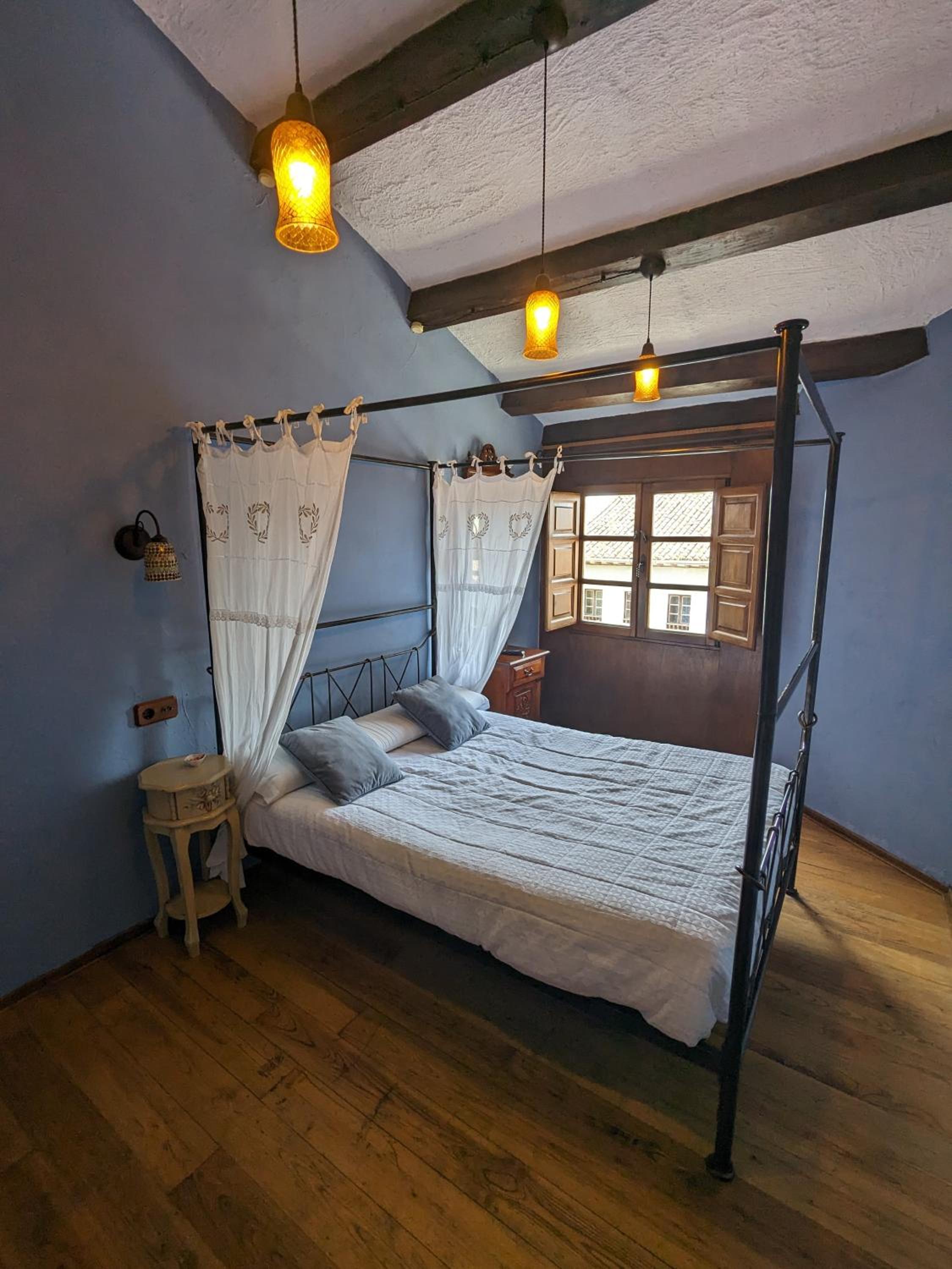 Habitación Doble con Baño Privado