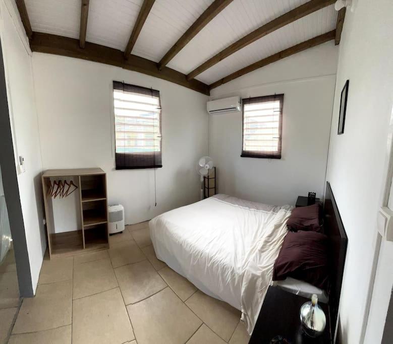 Two-Bedroom House photo 3