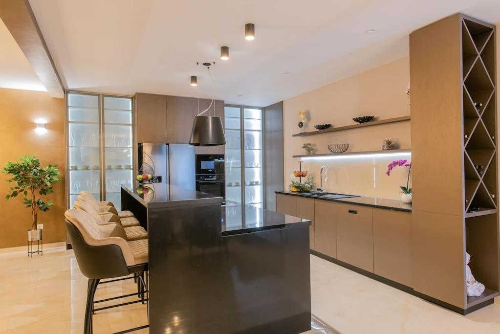 Three-Bedroom Villa photo 3