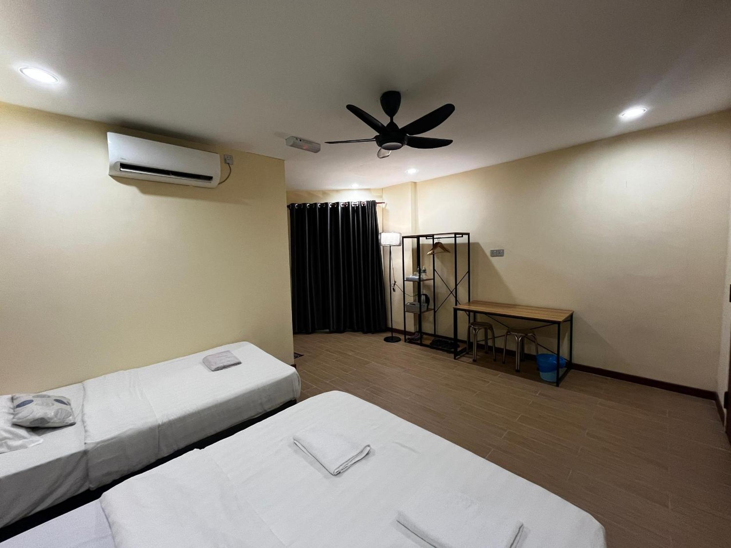 Deluxe Family Room - Photo 4