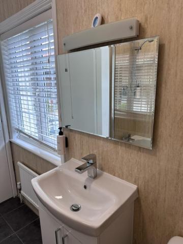 Main Lodge - Twin Room - Photo 6