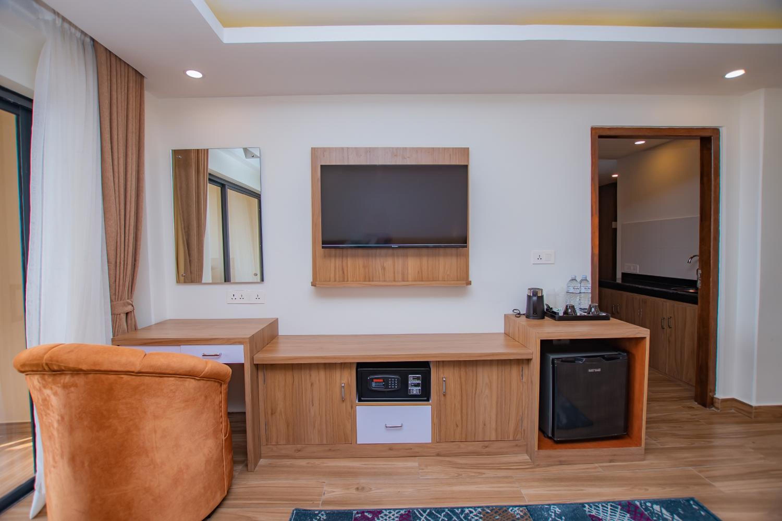 Suite Room with Steam and Jacuzzi - Photo 4