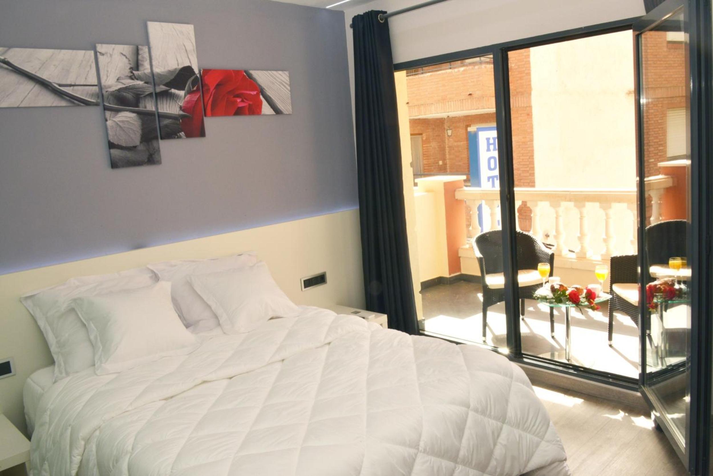 Double Room with Balcony photo 3