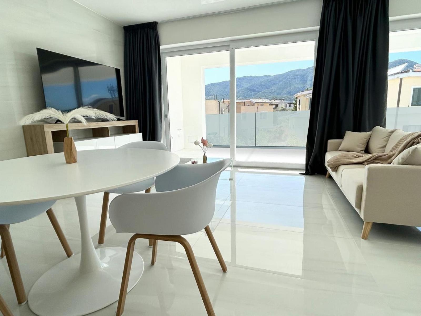 Apartment with View and Balcony