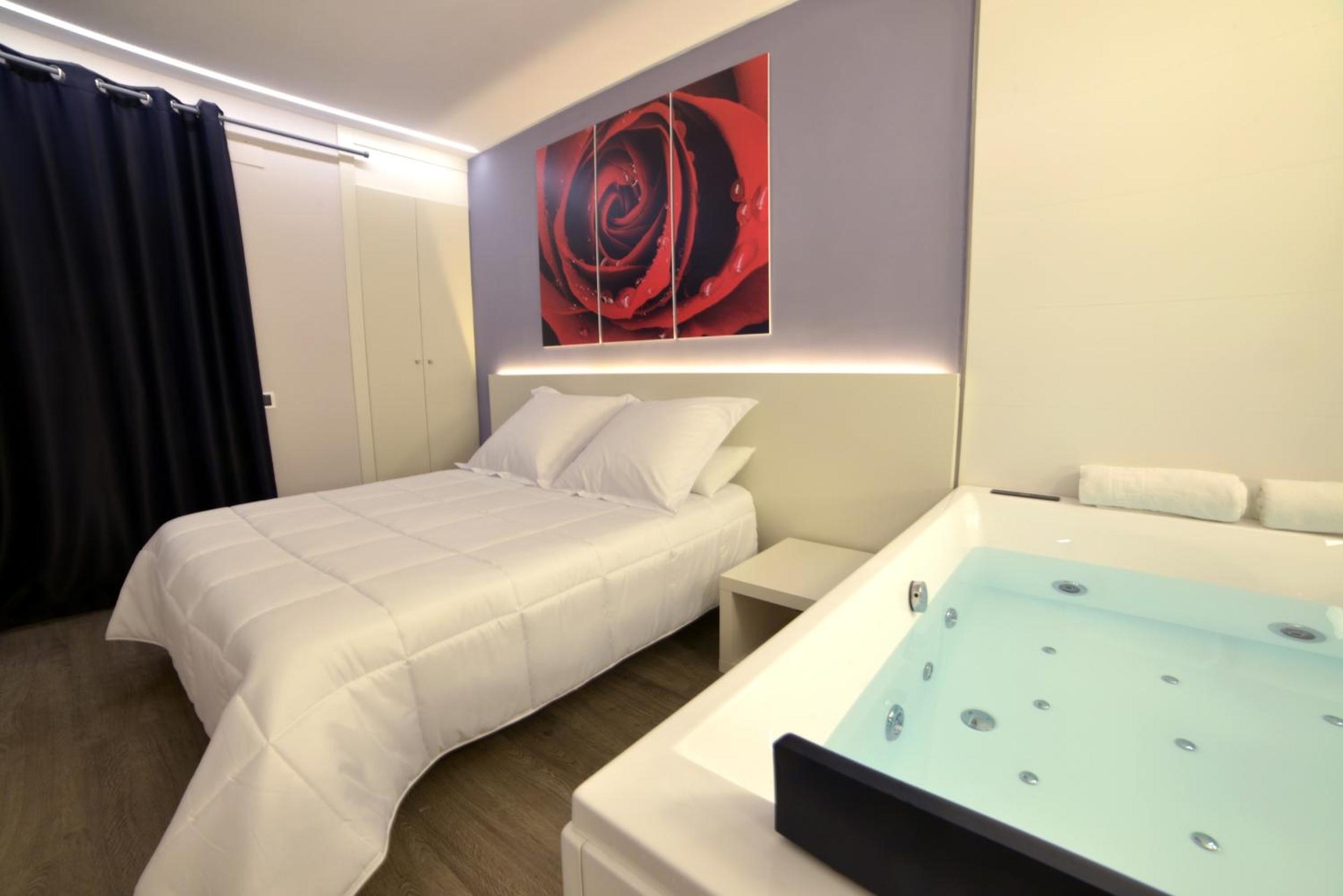 Double Room with a Hot Tub  with New Year's Package photo 2