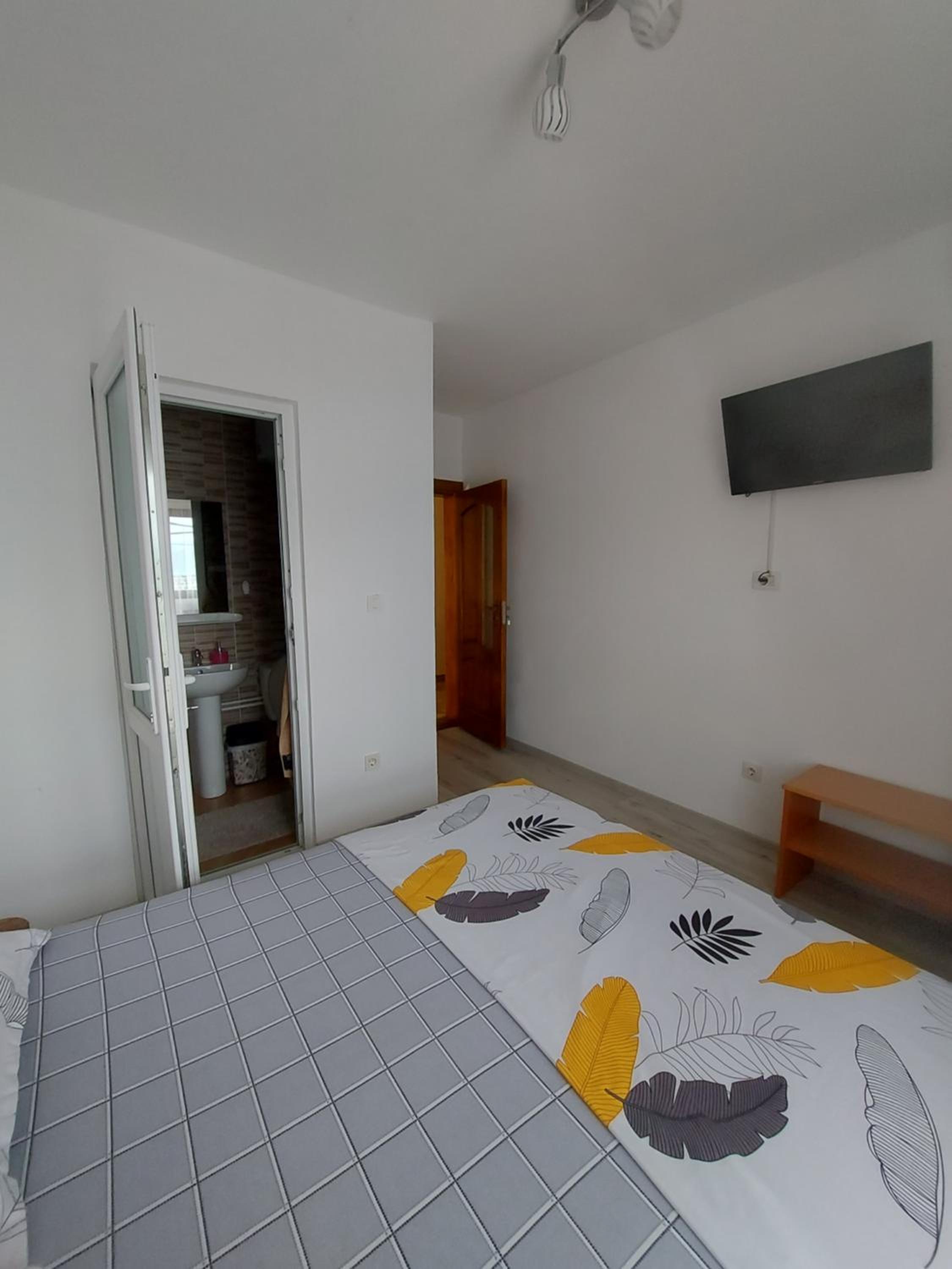 Double Room - Photo 19