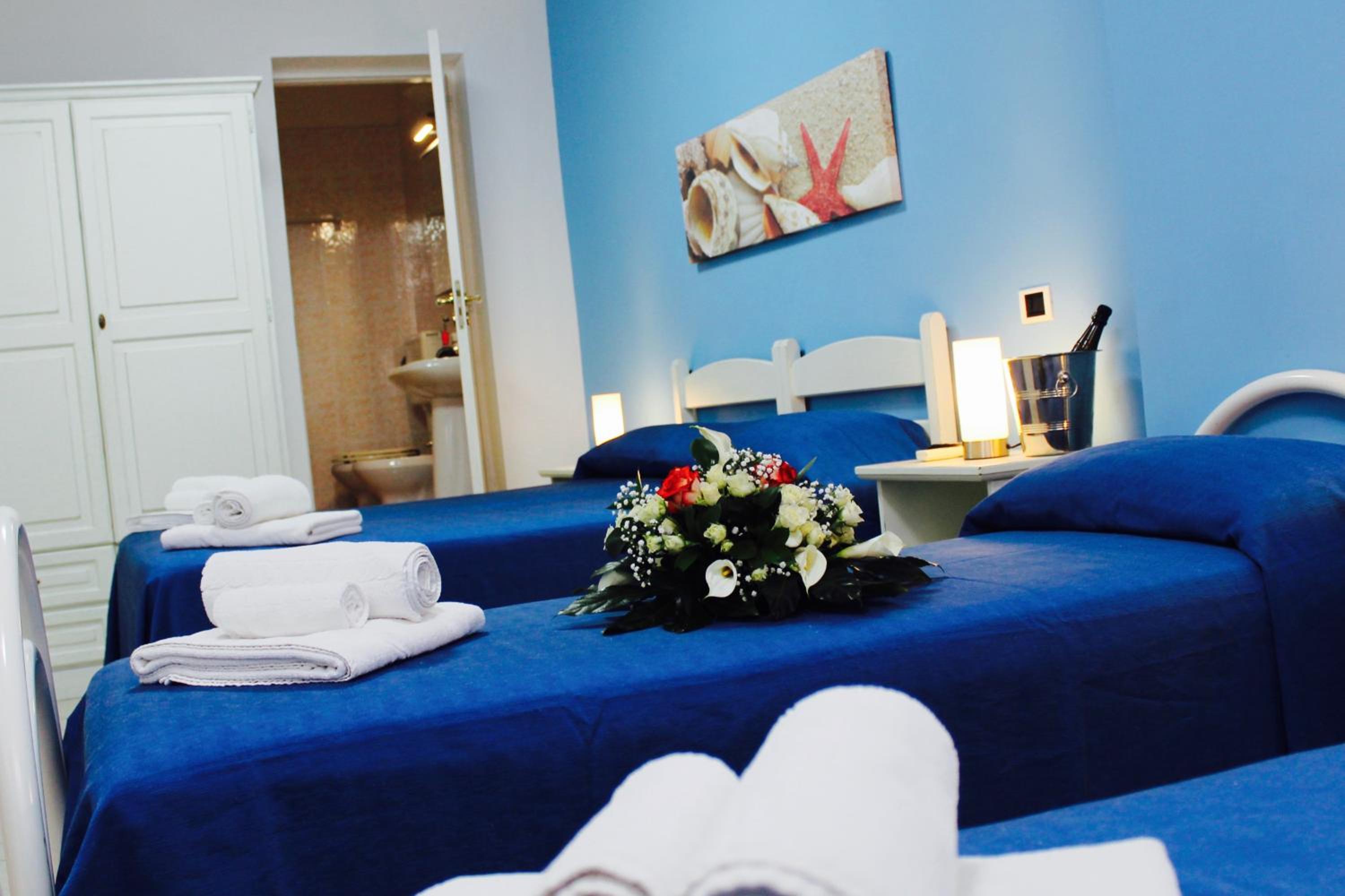 Standard Quadruple Room photo 2