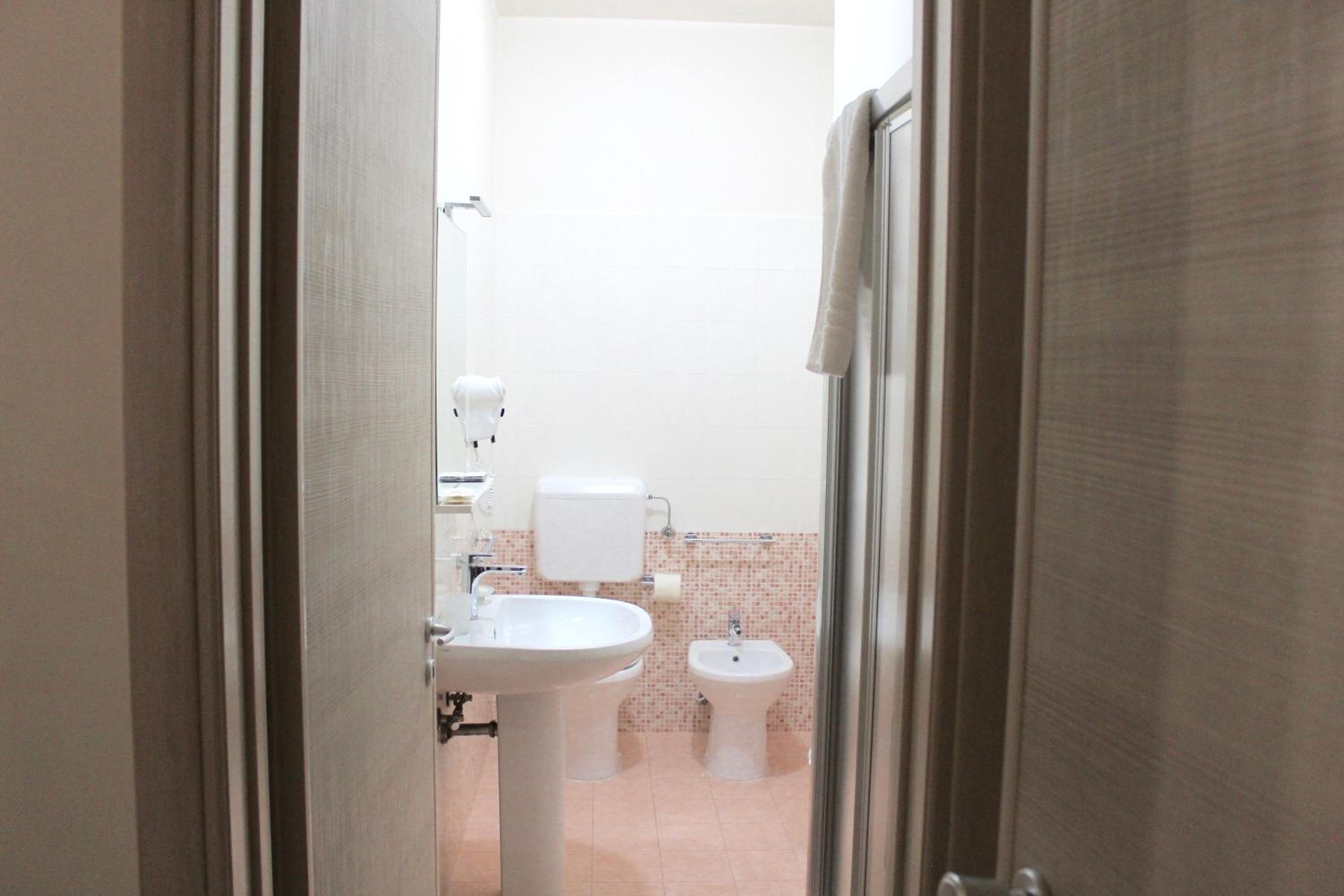 Quadruple Room with Terrace photo 3