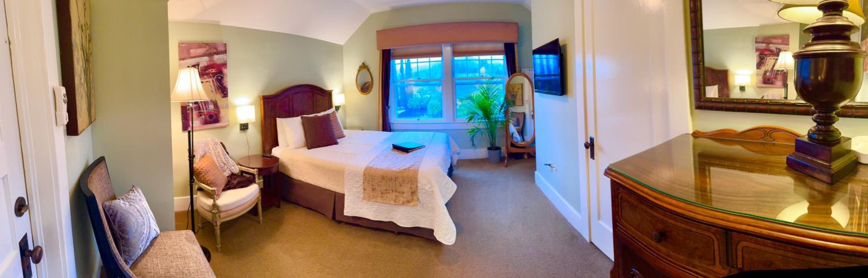 Double Room with Mountain View
