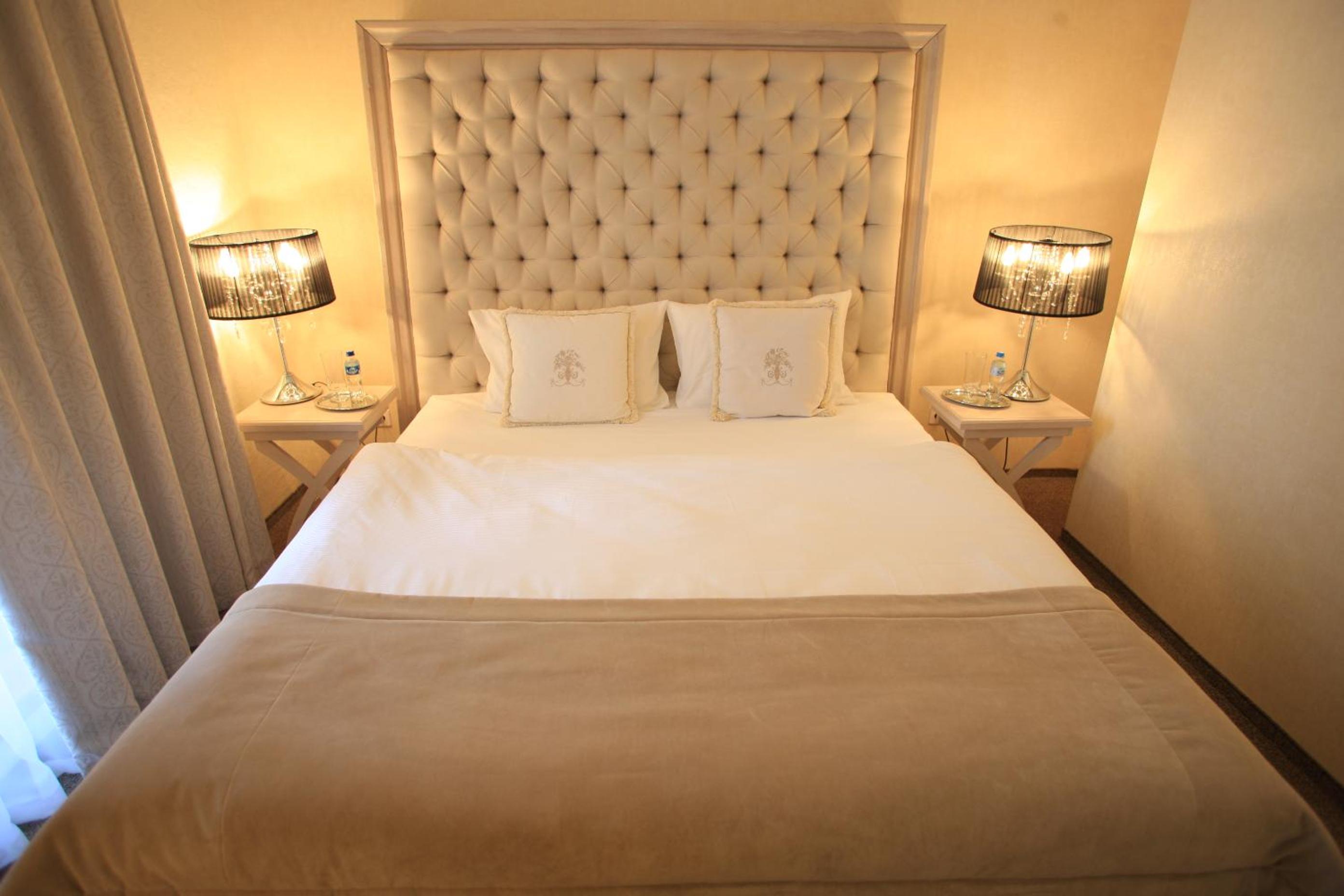 Double Room with Lake View photo 1