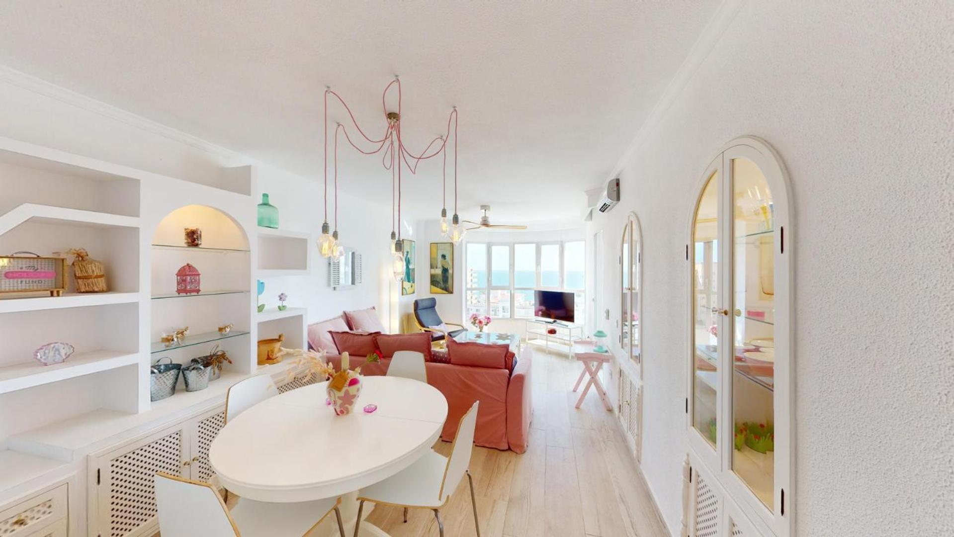 Apartamento con vista al mar