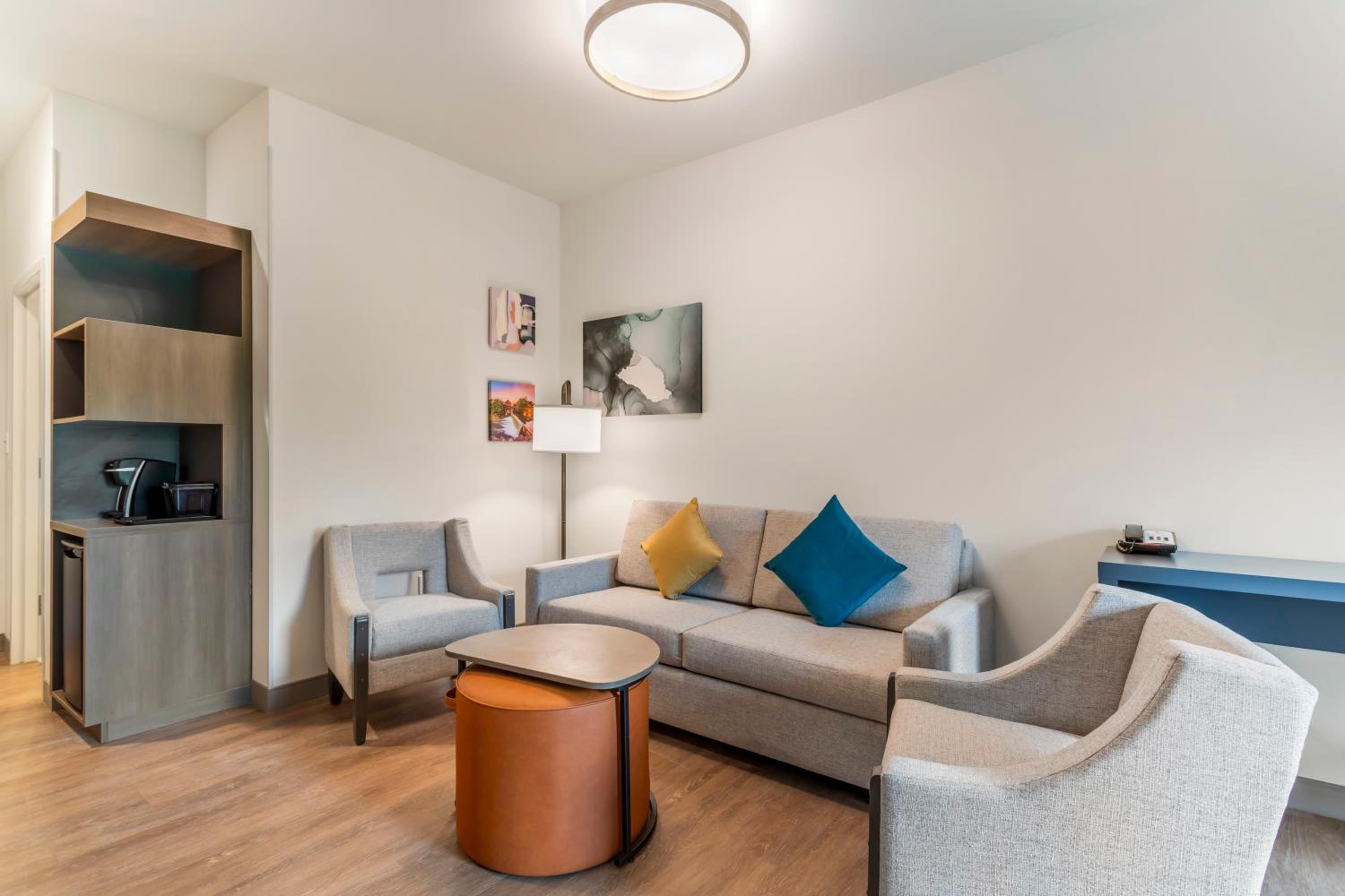 One Bed King Suite Handicapped Accessible Hearing