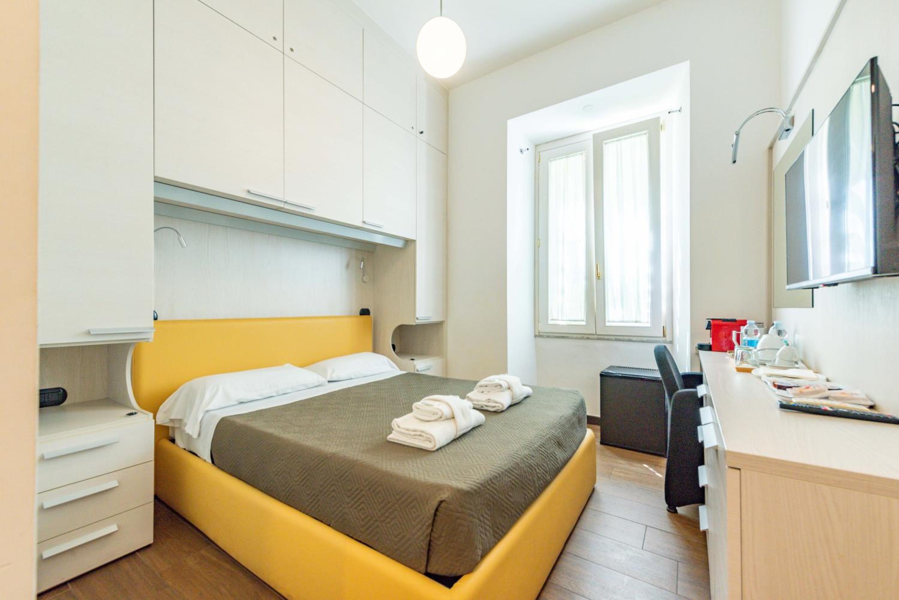 Small Double Room photo 1