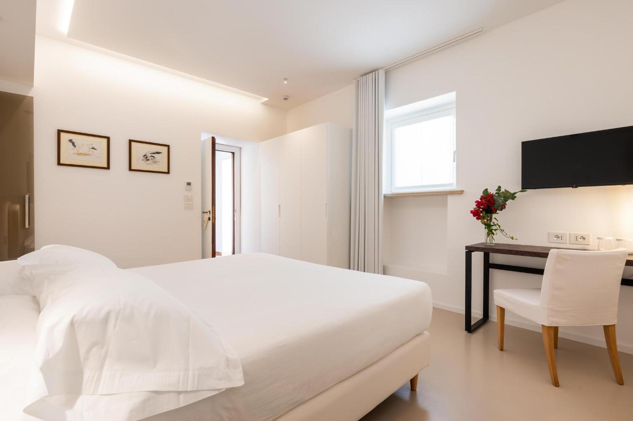 Classic Double or Twin Room - Photo 3