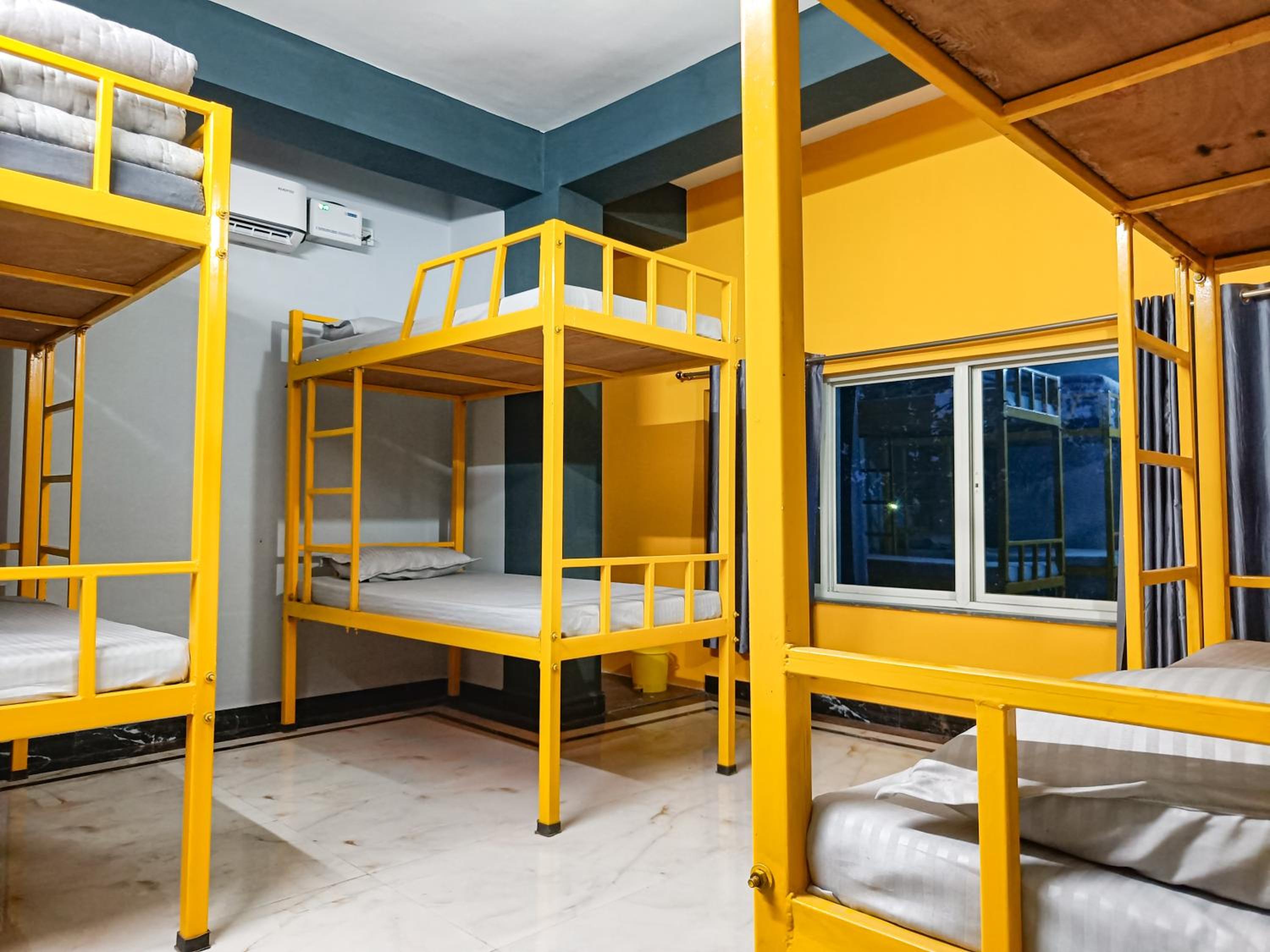 Bed In 6-Bed Dormitory Room photo 2