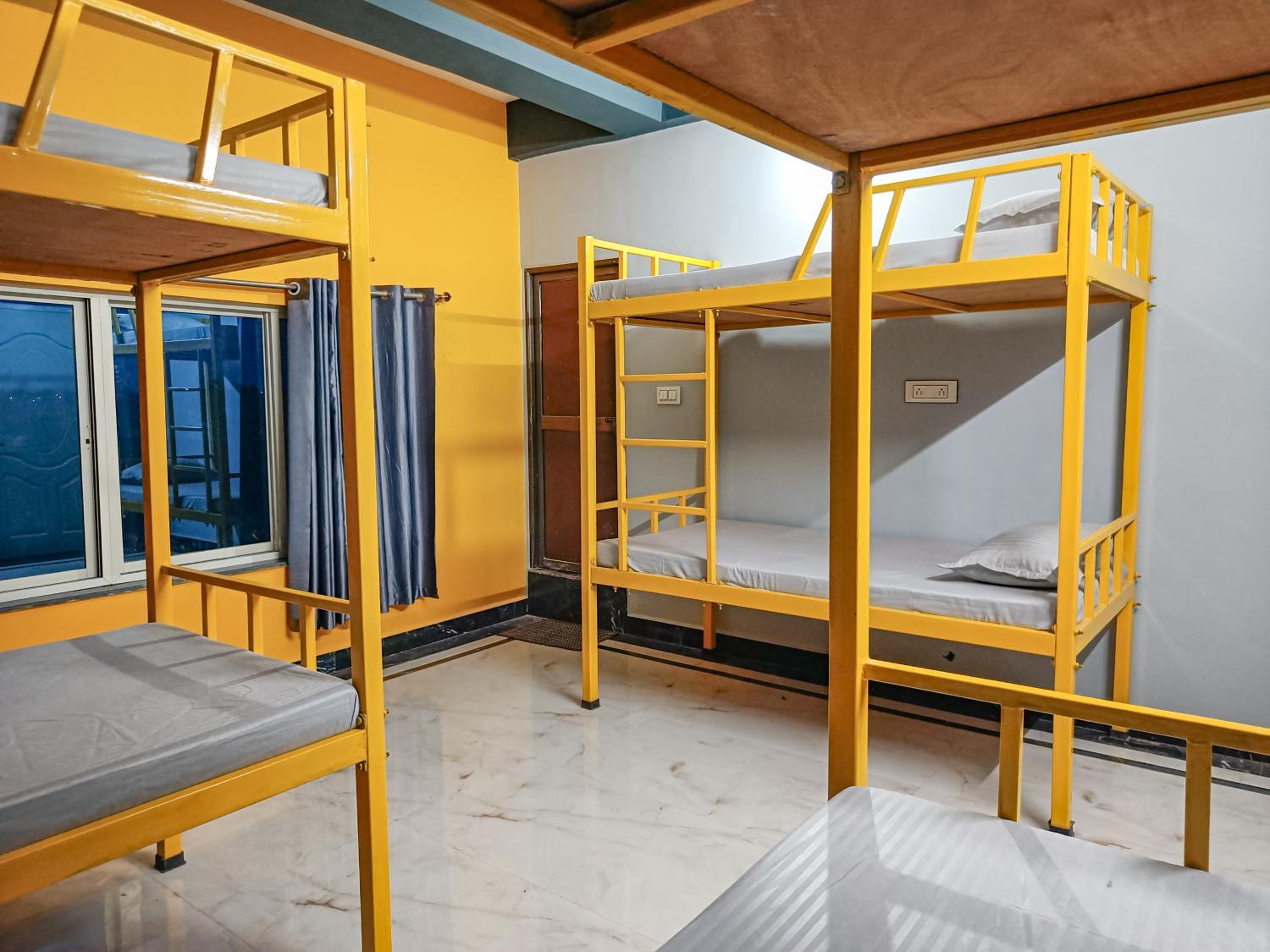 Bed In 6-Bed Dormitory Room photo 1