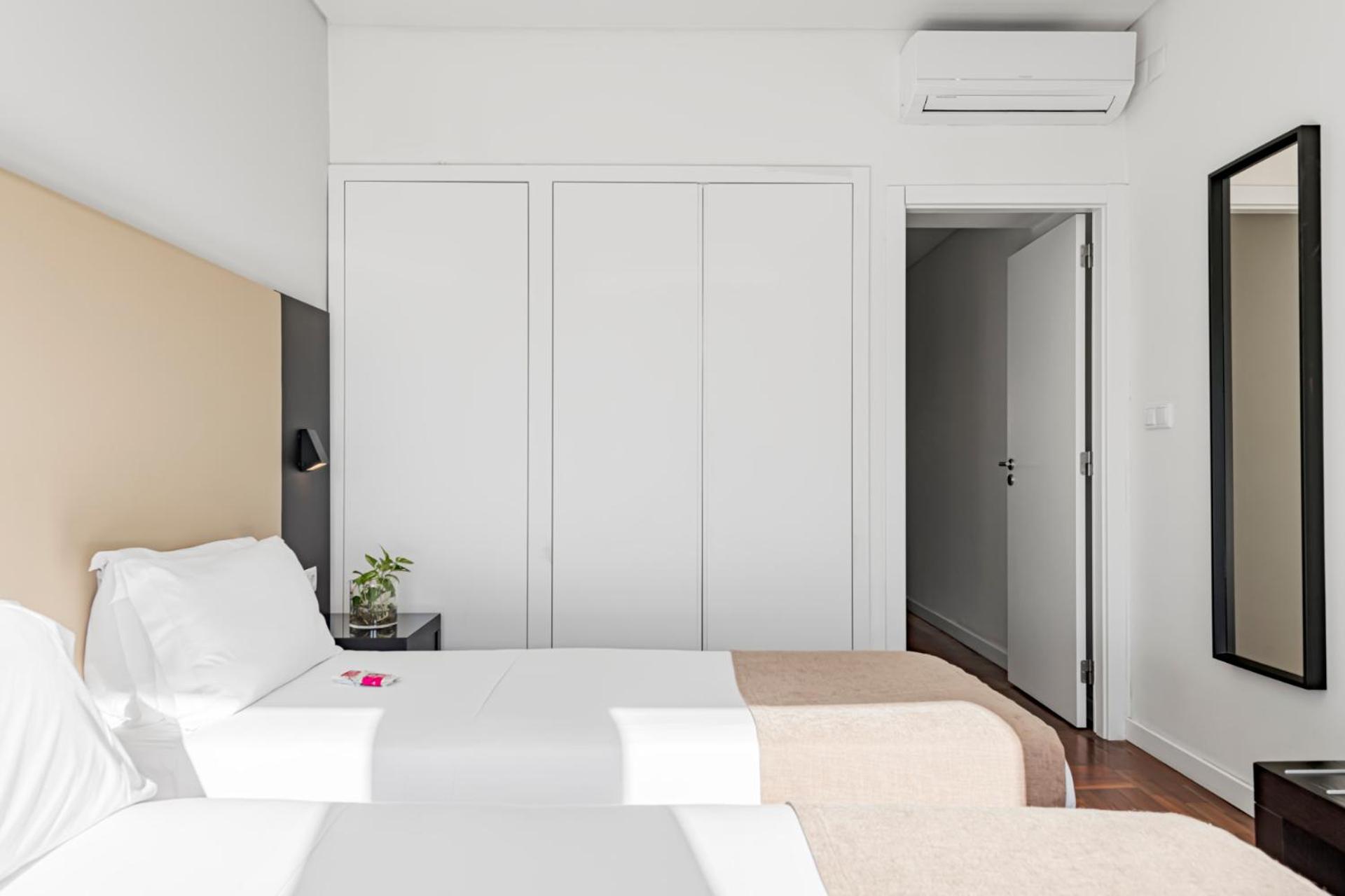 Suite - Photo 4