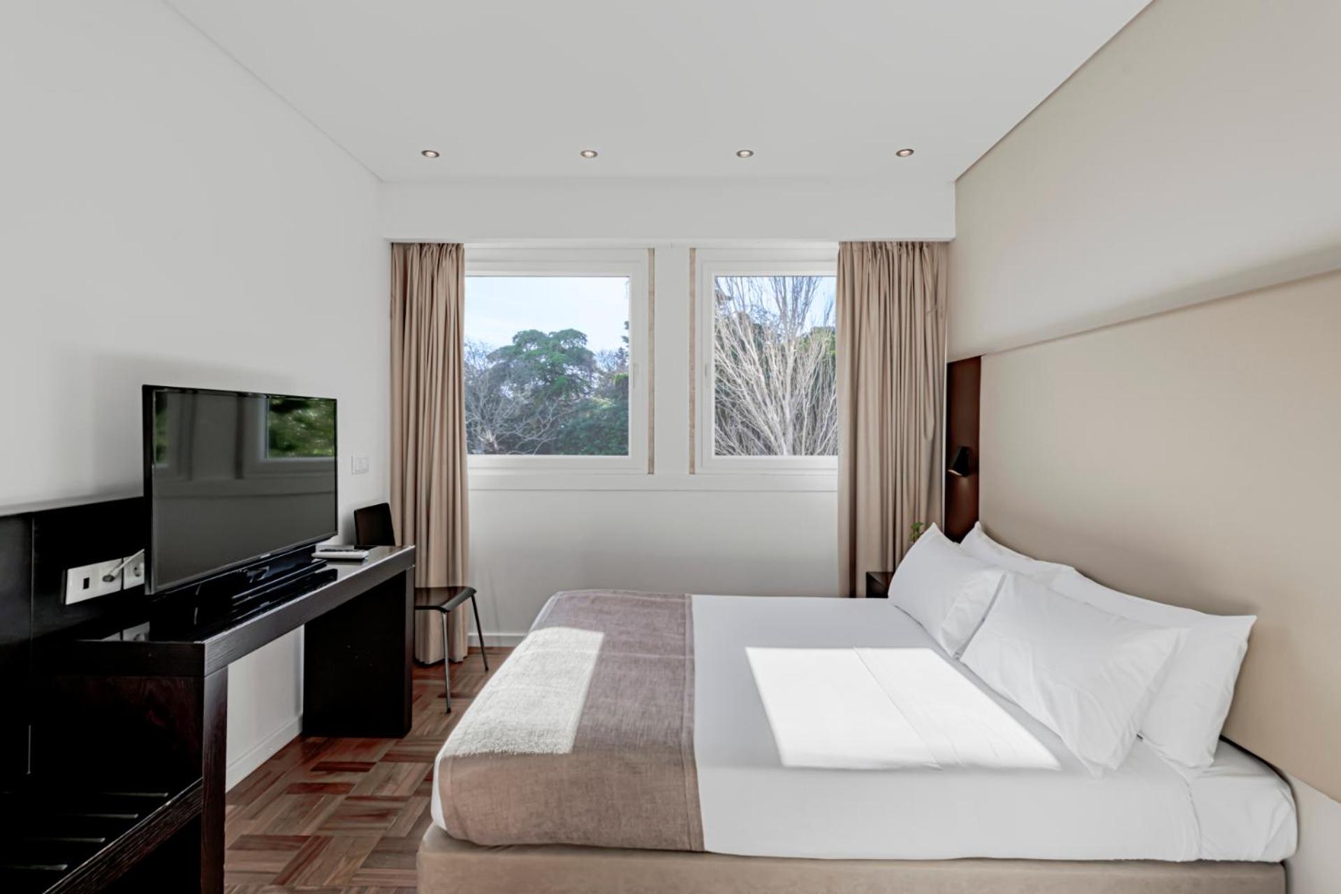 Superior Suite - Photo 4