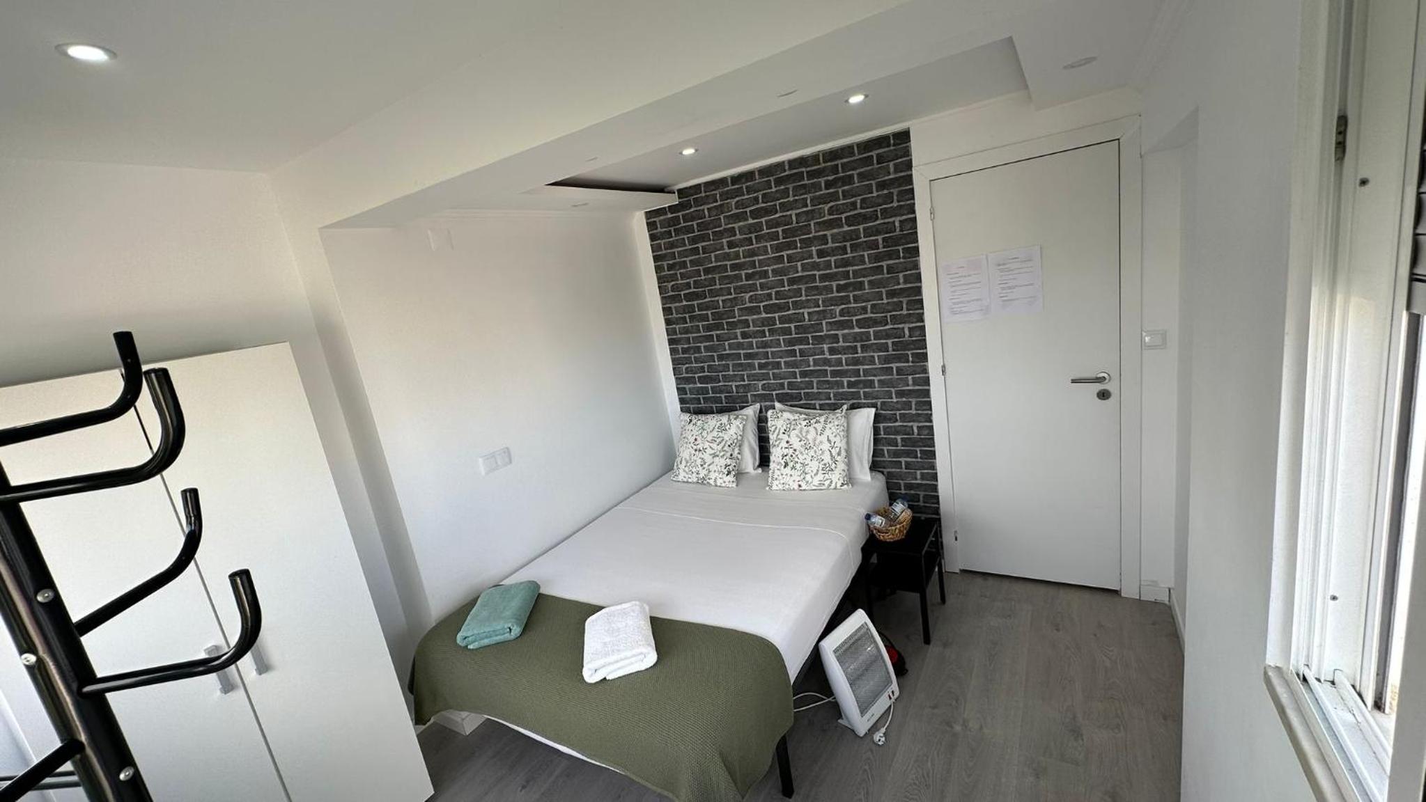 Standard Double Room with Shared Bathroom photo 1