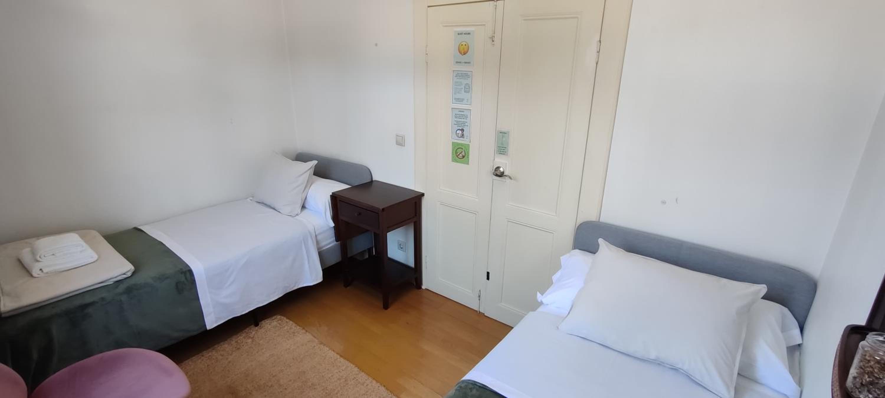 Twin Room with Shared Bathroom photo 1